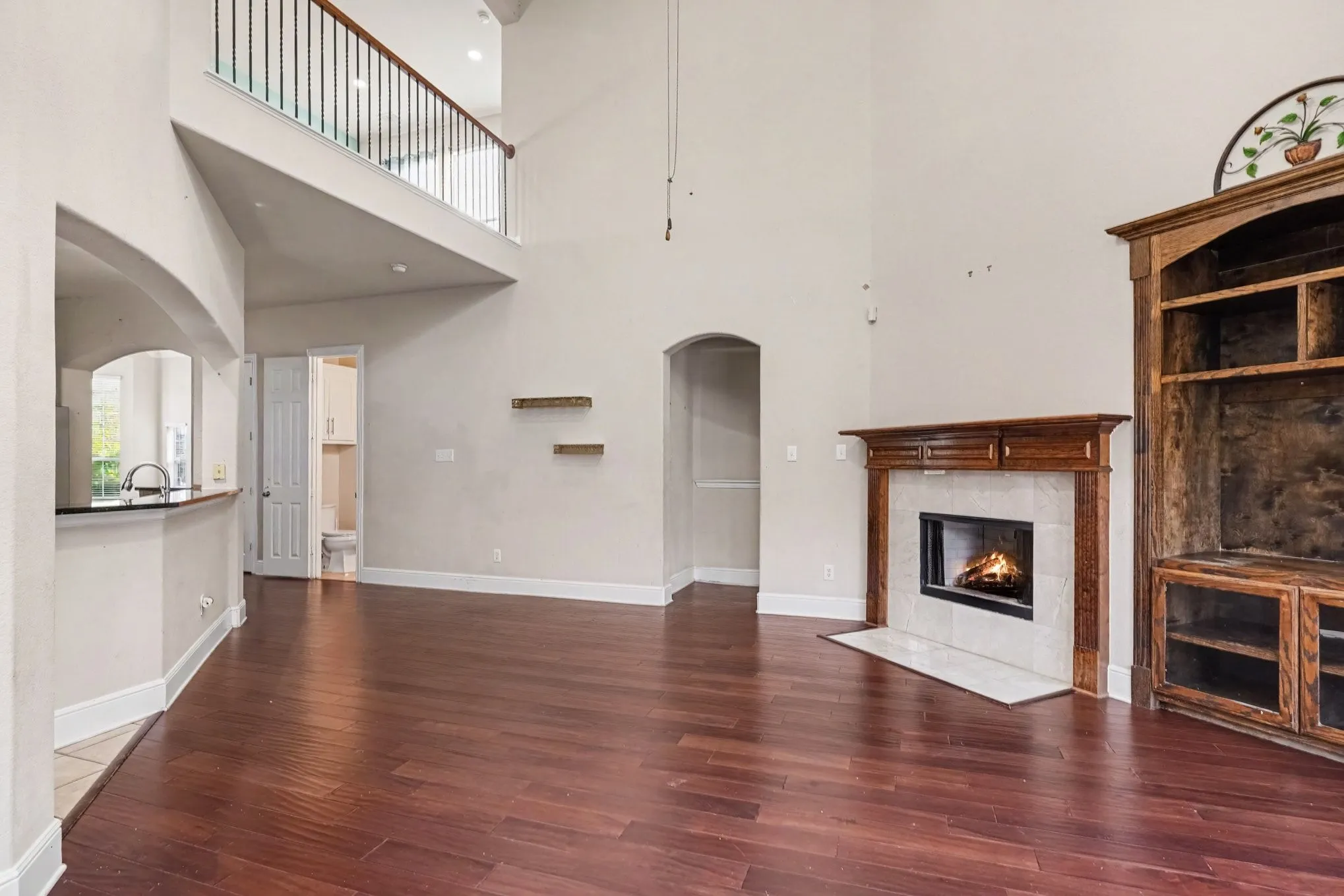 Single Family Residence For Rent in Dallas County , 1344 Valley Vista Drive, Irving, Texas 75063, 4 Bedroom, 3 Bathroom, 2 Garage spaces, 3,060 Sqft, built in 2006, mls#21382021, Real Estate Agent in Irving, Homes For Rent in Dallas county, Homes For Rent in Irving, Realtor in Irving Texas, Real Estate Brokerage Independent Realty Texas, Luminita Cordes Realtor