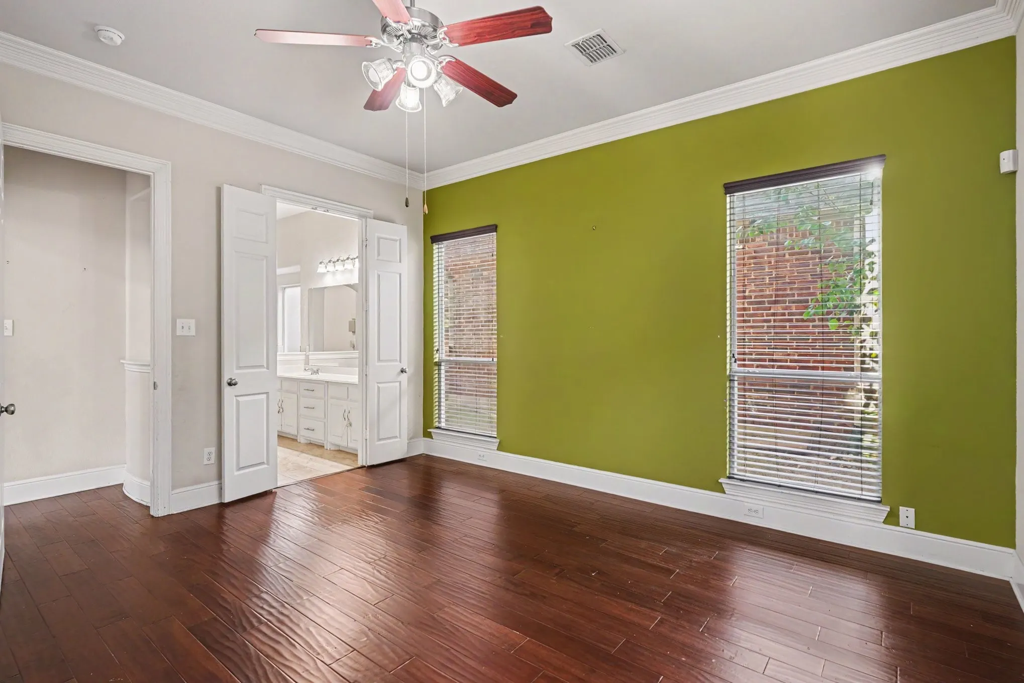 Single Family Residence For Rent in Dallas County , 1344 Valley Vista Drive, Irving, Texas 75063, 4 Bedroom, 3 Bathroom, 2 Garage spaces, 3,060 Sqft, built in 2006, mls#21382021, Real Estate Agent in Irving, Homes For Rent in Dallas county, Homes For Rent in Irving, Realtor in Irving Texas, Real Estate Brokerage Independent Realty Texas, Luminita Cordes Realtor