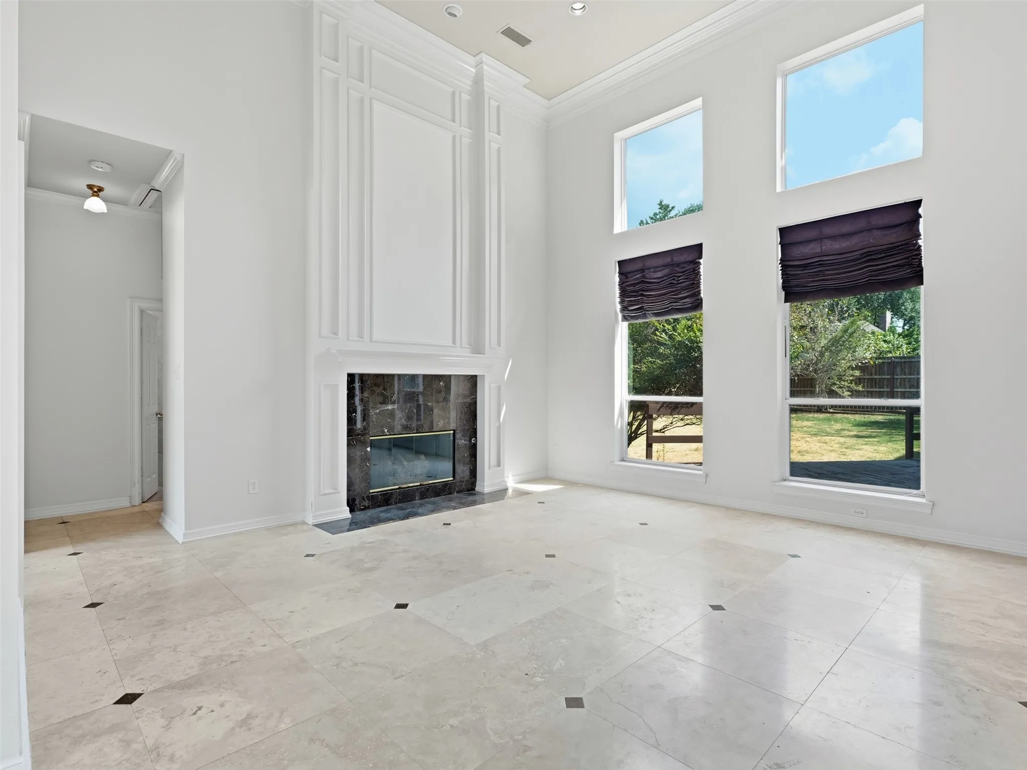 Single Family Residence For Sale in Dallas County , 1700 Dowling Drive, Irving, Texas 75038, 4 Bedroom, 4 Bathroom, 3 Garage spaces, 4,021 Sqft, built in 1991, mls#21381883, Real Estate Agent in Irving, Homes For Sale in Dallas county, Homes For Sale in Irving, Realtor in Irving Texas, Real Estate Brokerage Independent Realty Texas, Luminita Cordes Realtor