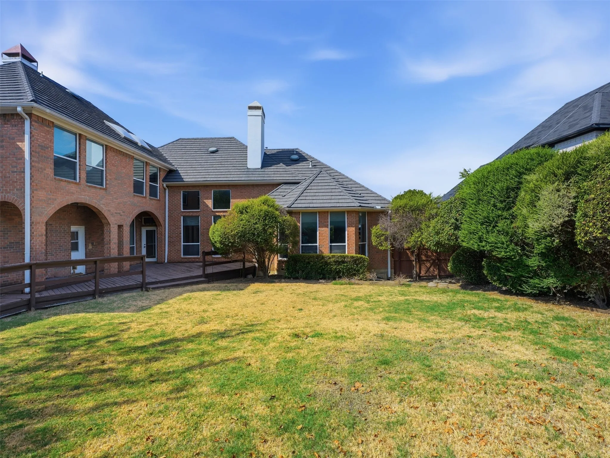 Single Family Residence For Sale in Dallas County , 1700 Dowling Drive, Irving, Texas 75038, 4 Bedroom, 4 Bathroom, 3 Garage spaces, 4,021 Sqft, built in 1991, mls#21381883, Real Estate Agent in Irving, Homes For Sale in Dallas county, Homes For Sale in Irving, Realtor in Irving Texas, Real Estate Brokerage Independent Realty Texas, Luminita Cordes Realtor