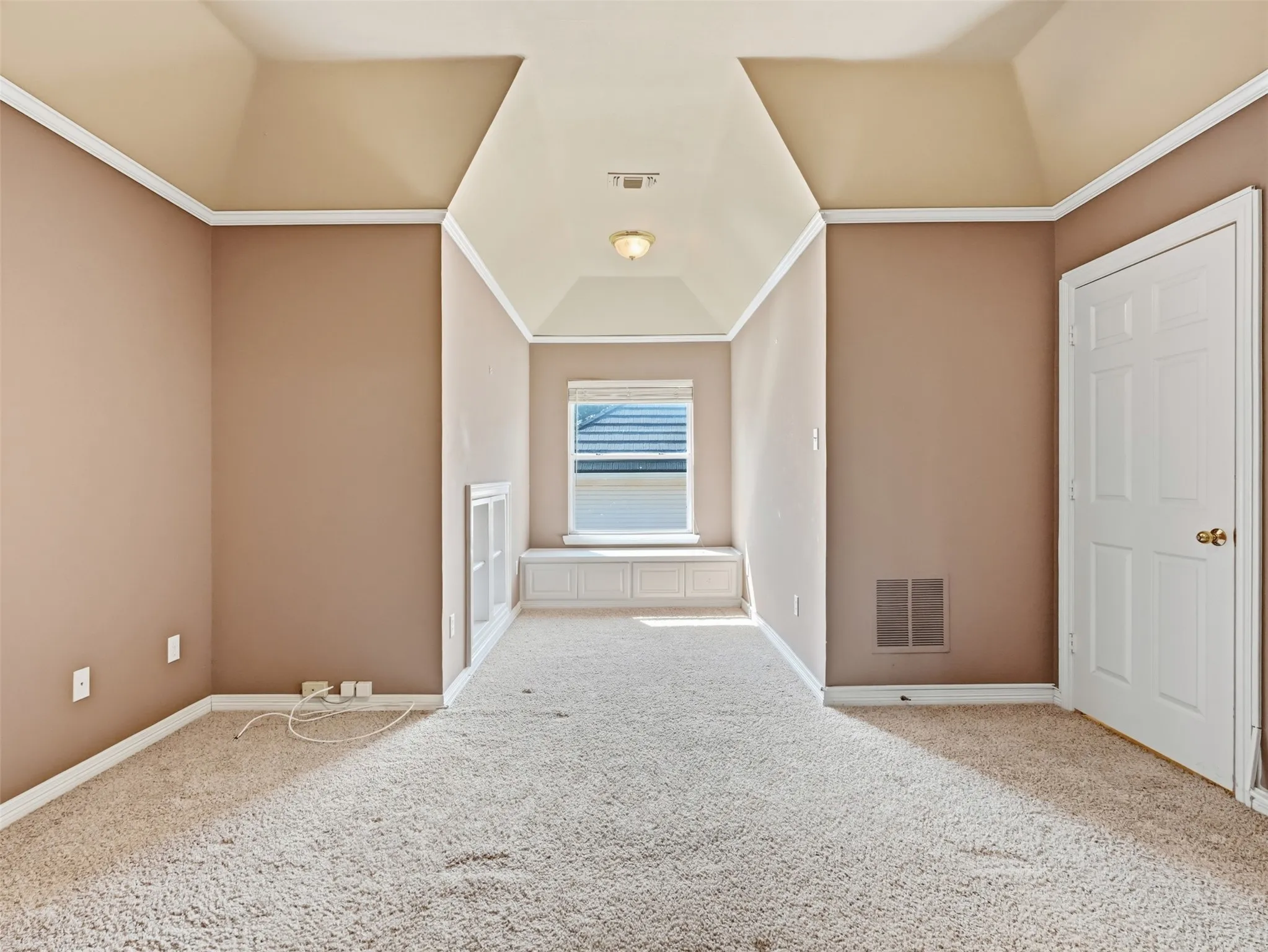 Single Family Residence For Sale in Dallas County , 1700 Dowling Drive, Irving, Texas 75038, 4 Bedroom, 4 Bathroom, 3 Garage spaces, 4,021 Sqft, built in 1991, mls#21381883, Real Estate Agent in Irving, Homes For Sale in Dallas county, Homes For Sale in Irving, Realtor in Irving Texas, Real Estate Brokerage Independent Realty Texas, Luminita Cordes Realtor