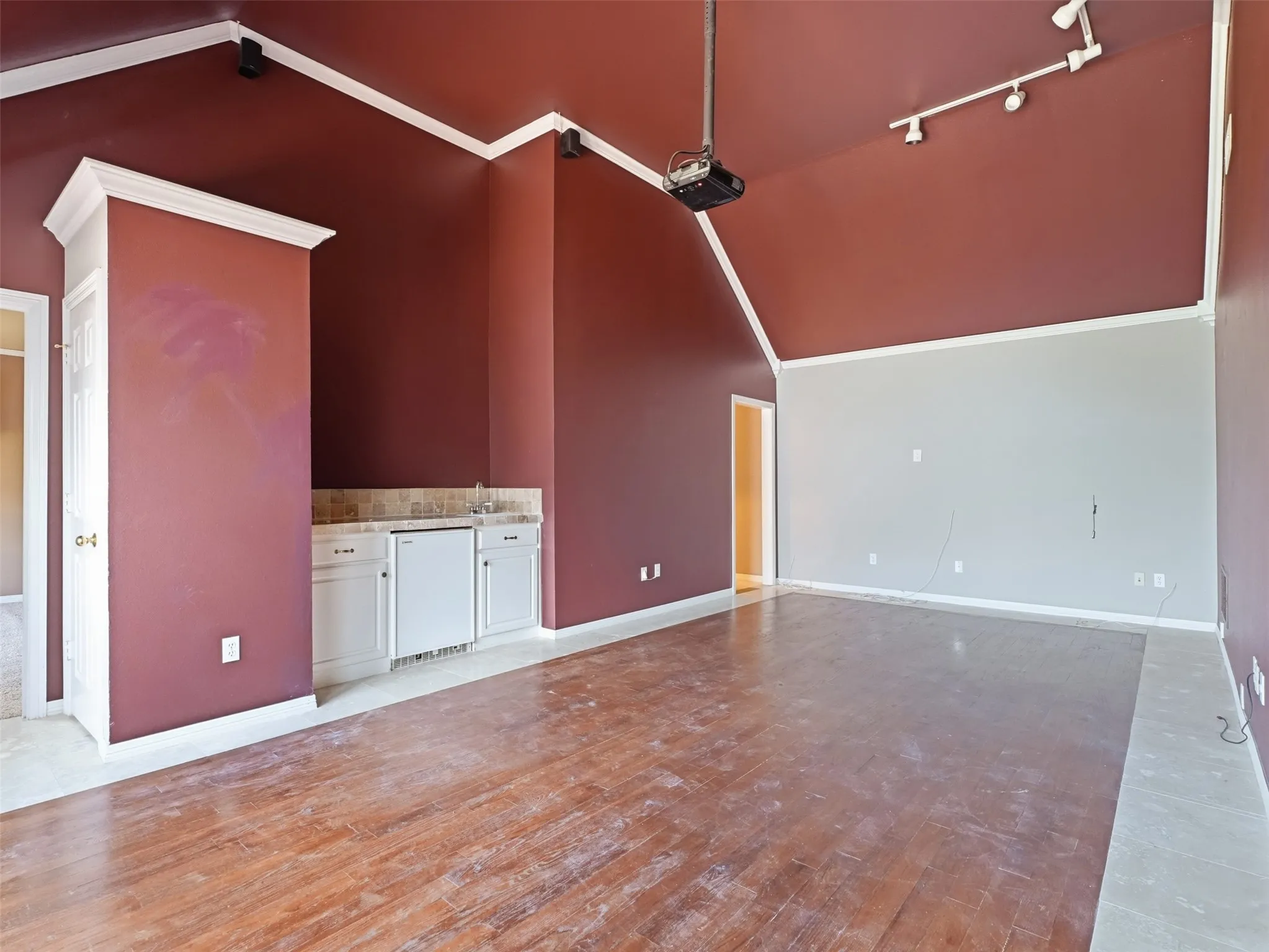 Single Family Residence For Sale in Dallas County , 1700 Dowling Drive, Irving, Texas 75038, 4 Bedroom, 4 Bathroom, 3 Garage spaces, 4,021 Sqft, built in 1991, mls#21381883, Real Estate Agent in Irving, Homes For Sale in Dallas county, Homes For Sale in Irving, Realtor in Irving Texas, Real Estate Brokerage Independent Realty Texas, Luminita Cordes Realtor