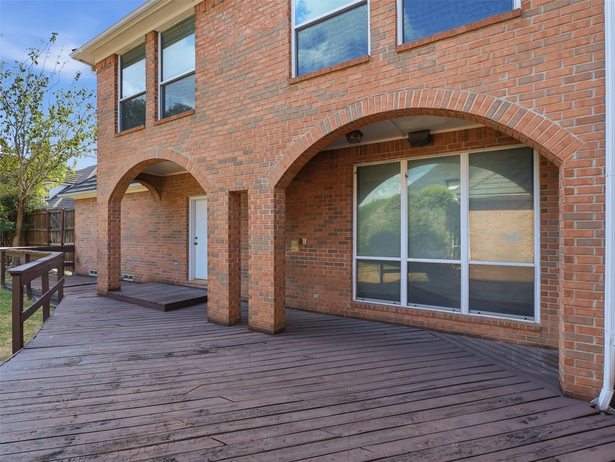 Single Family Residence For Sale in Dallas County , 1700 Dowling Drive, Irving, Texas 75038, 4 Bedroom, 4 Bathroom, 3 Garage spaces, 4,021 Sqft, built in 1991, mls#21381883, Real Estate Agent in Irving, Homes For Sale in Dallas county, Homes For Sale in Irving, Realtor in Irving Texas, Real Estate Brokerage Independent Realty Texas, Luminita Cordes Realtor