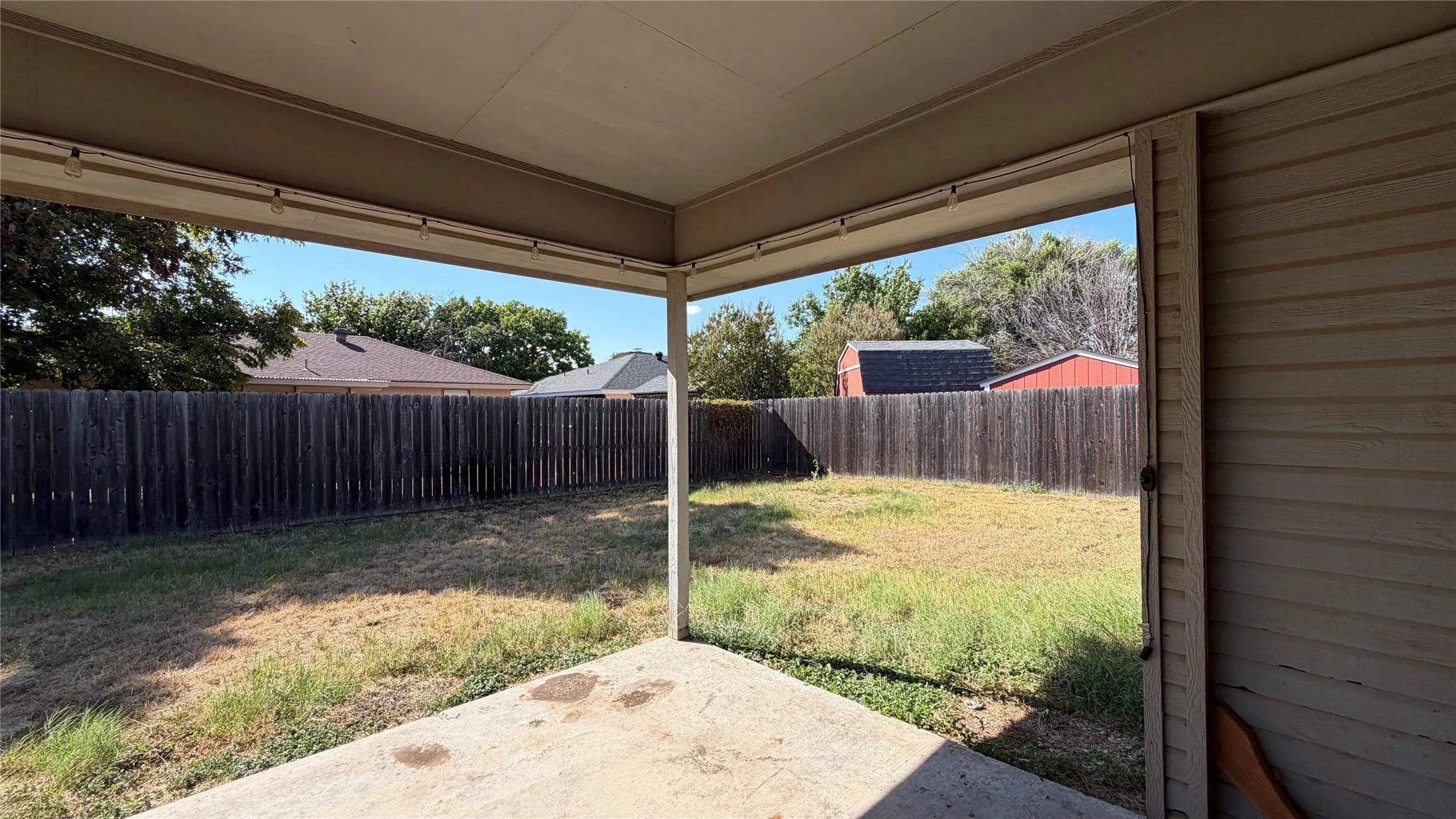 Single Family Residence For Rent in Taylor County , 3934 Purdue Lane, Abilene, Texas 79602, 3 Bedroom, 2 Bathroom, 2 Garage spaces, 1,295 Sqft, built in 1997, mls#21382028, Real Estate Agent in Abilene, Homes For Rent in Taylor county, Homes For Rent in Abilene, Realtor in Abilene Texas, Real Estate Brokerage Independent Realty Texas, Luminita Cordes Realtor
