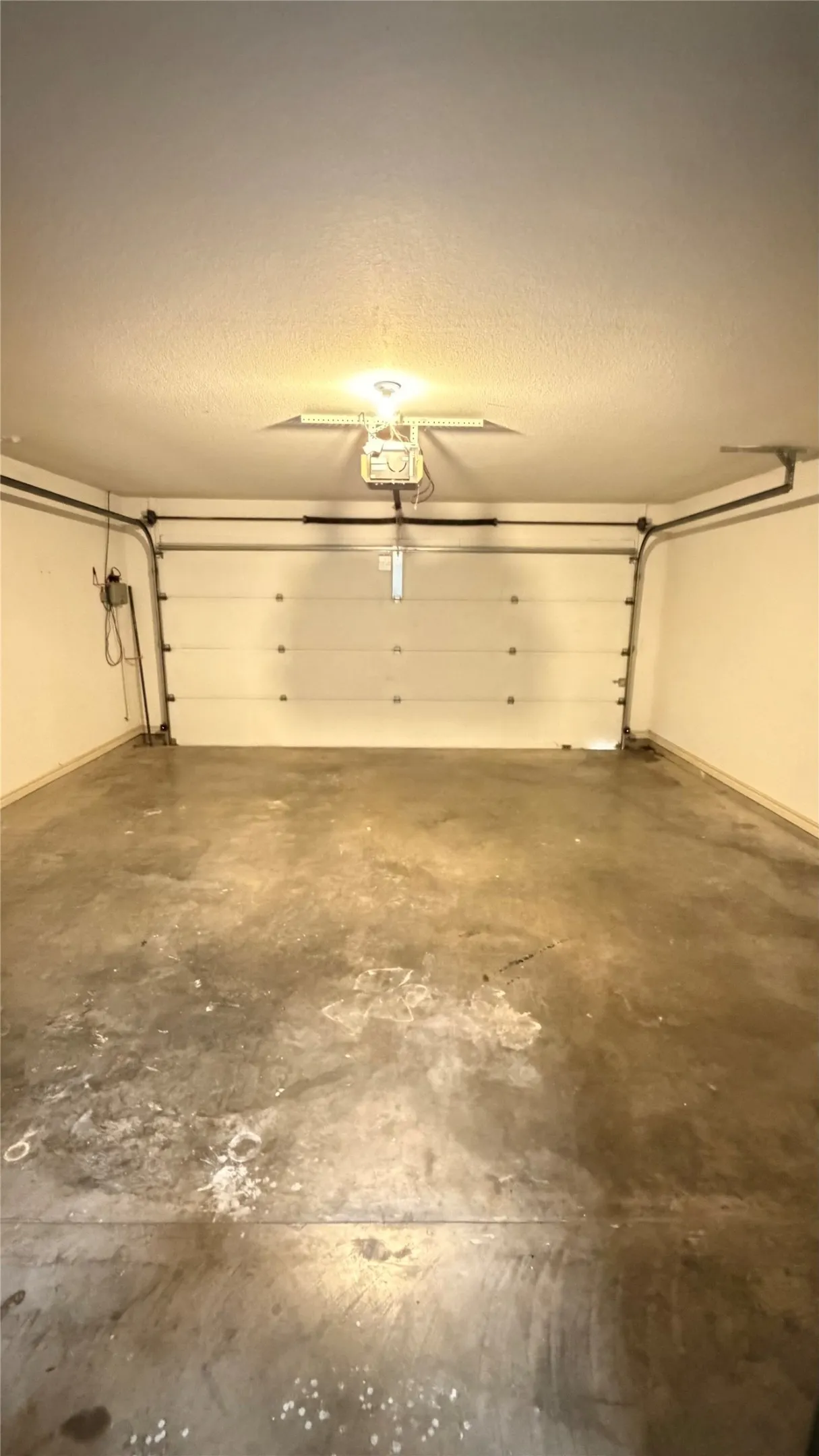 Single Family Residence For Rent in Taylor County , 3934 Purdue Lane, Abilene, Texas 79602, 3 Bedroom, 2 Bathroom, 2 Garage spaces, 1,295 Sqft, built in 1997, mls#21382028, Real Estate Agent in Abilene, Homes For Rent in Taylor county, Homes For Rent in Abilene, Realtor in Abilene Texas, Real Estate Brokerage Independent Realty Texas, Luminita Cordes Realtor
