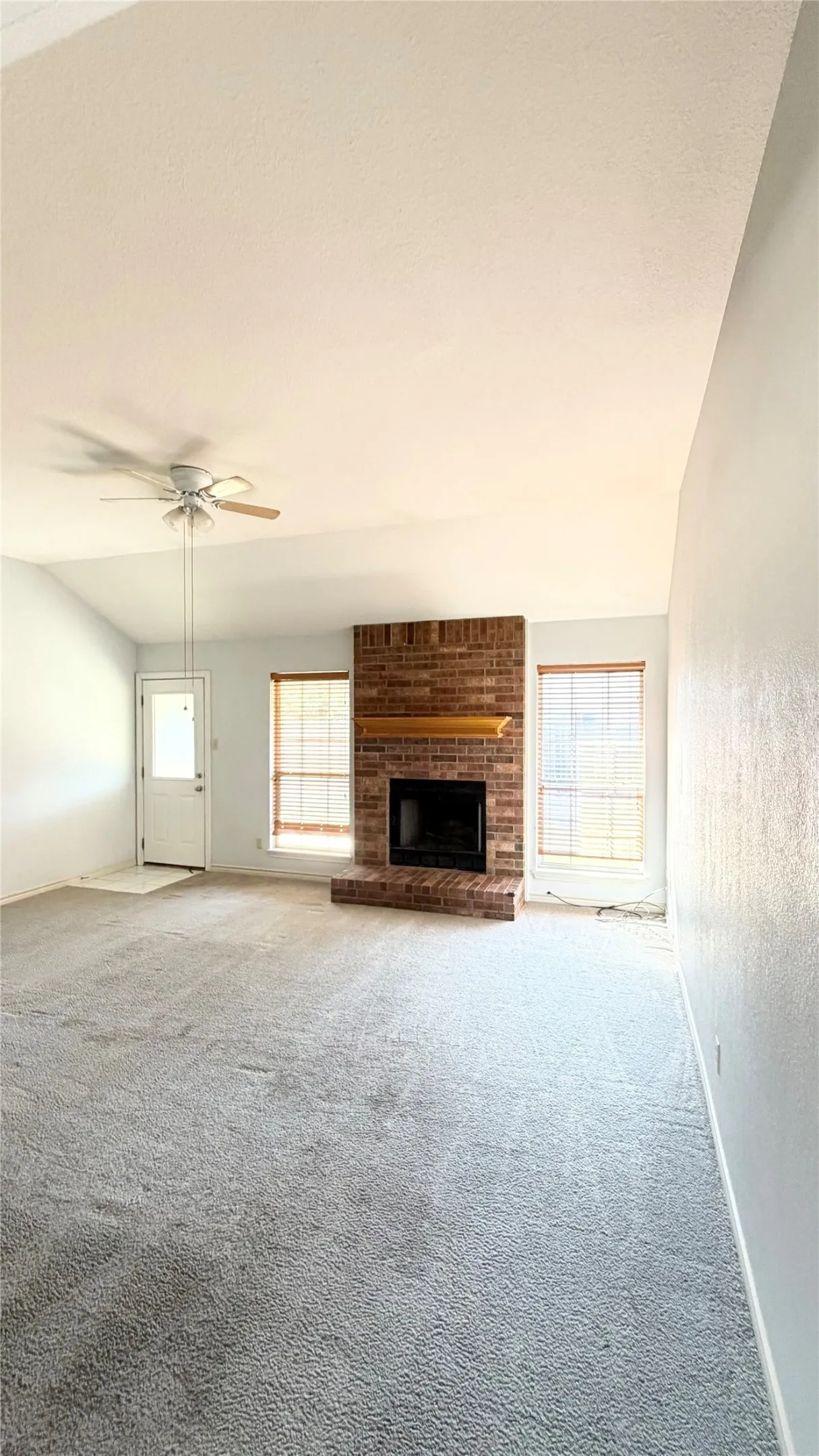 Single Family Residence For Rent in Taylor County , 3934 Purdue Lane, Abilene, Texas 79602, 3 Bedroom, 2 Bathroom, 2 Garage spaces, 1,295 Sqft, built in 1997, mls#21382028, Real Estate Agent in Abilene, Homes For Rent in Taylor county, Homes For Rent in Abilene, Realtor in Abilene Texas, Real Estate Brokerage Independent Realty Texas, Luminita Cordes Realtor