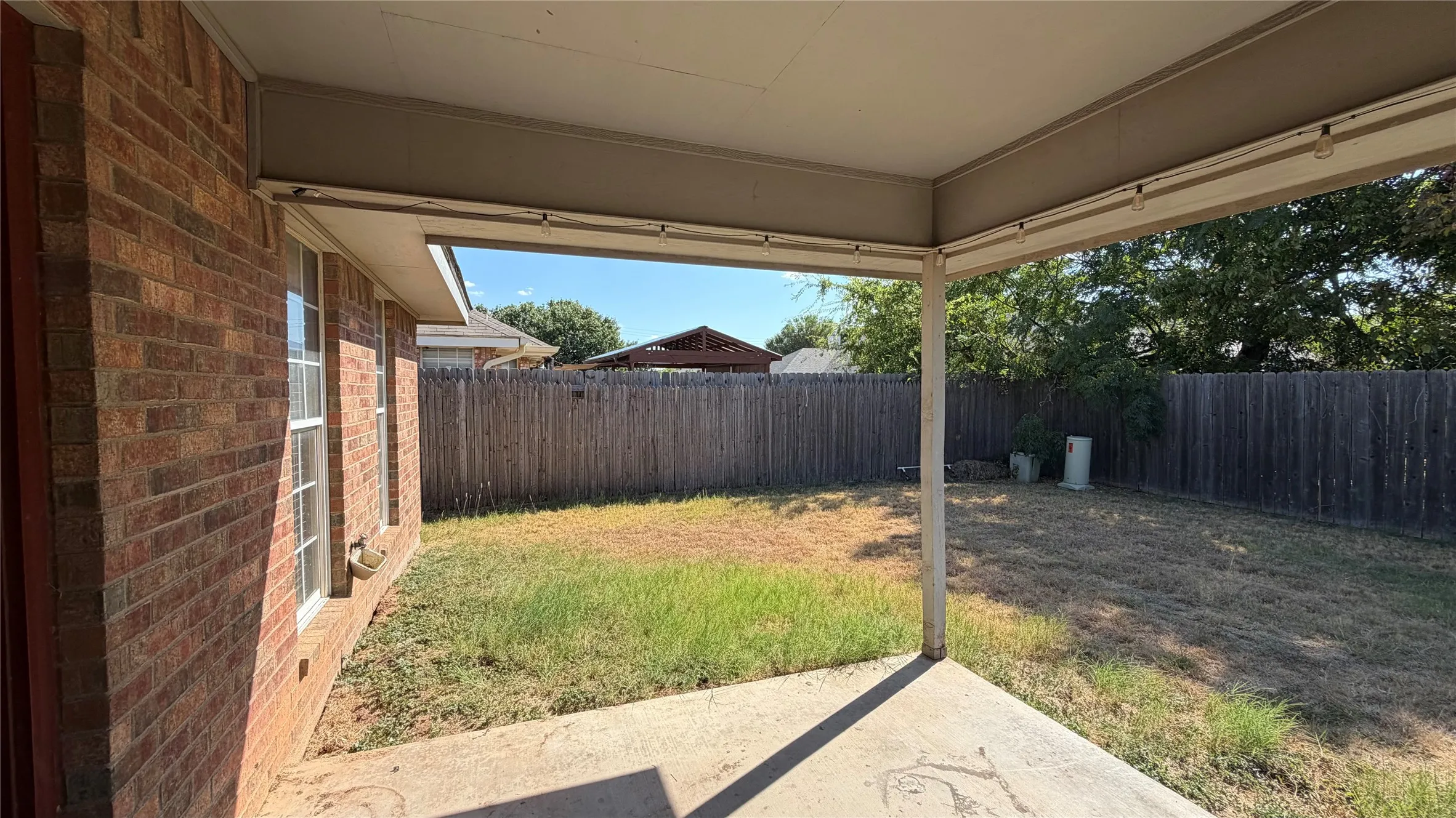 Single Family Residence For Rent in Taylor County , 3934 Purdue Lane, Abilene, Texas 79602, 3 Bedroom, 2 Bathroom, 2 Garage spaces, 1,295 Sqft, built in 1997, mls#21382028, Real Estate Agent in Abilene, Homes For Rent in Taylor county, Homes For Rent in Abilene, Realtor in Abilene Texas, Real Estate Brokerage Independent Realty Texas, Luminita Cordes Realtor