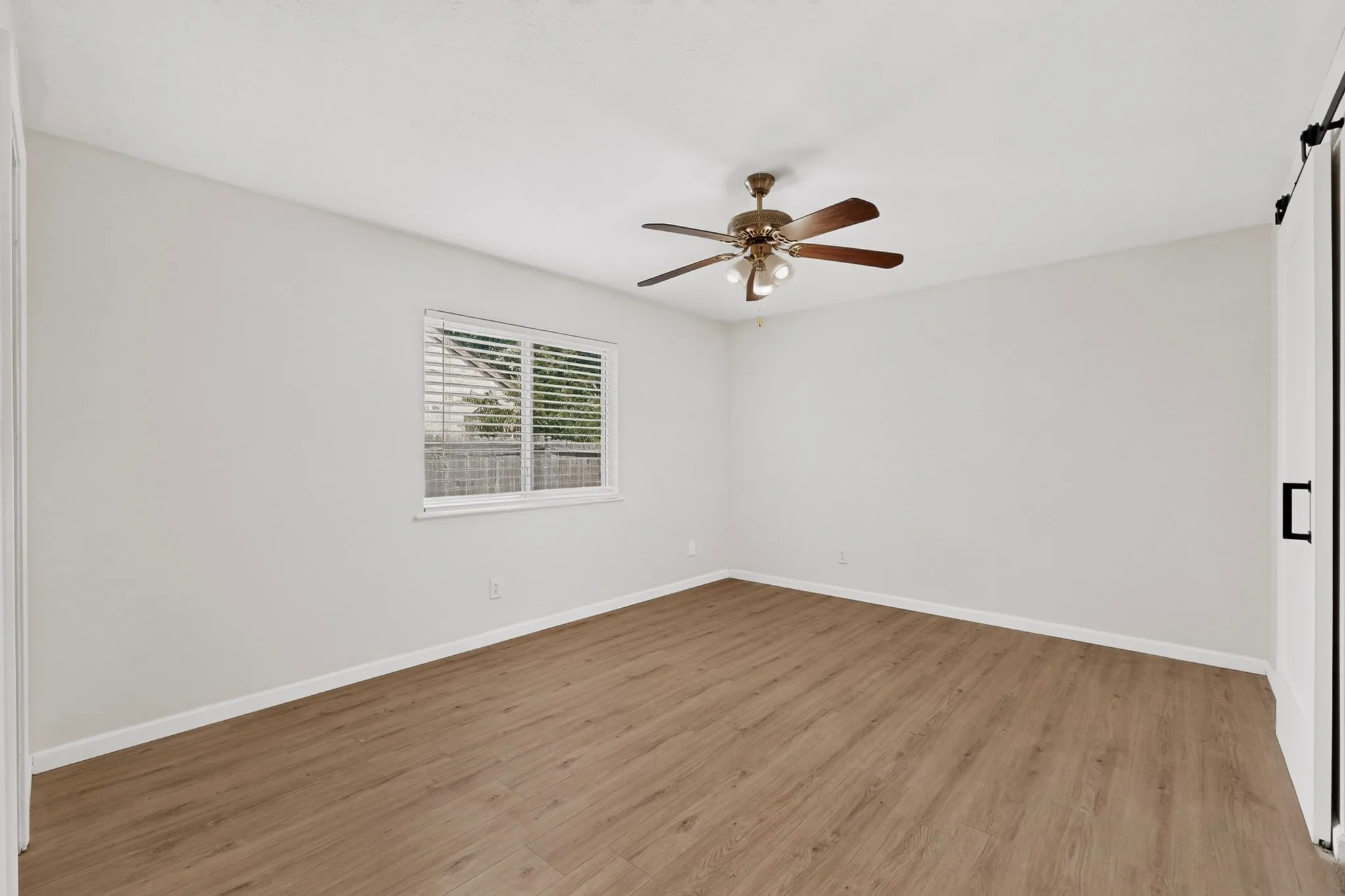Single Family Residence For Rent in Collin County , 7904 Kodak Drive, Plano, Texas 75025, 3 Bedroom, 2 Bathroom, 2 Garage spaces, 1,514 Sqft, built in 1982, mls#21381074, Real Estate Agent in Plano, Homes For Rent in Collin county, Homes For Rent in Plano, Realtor in Plano Texas, Real Estate Brokerage Independent Realty Texas, Luminita Cordes Realtor