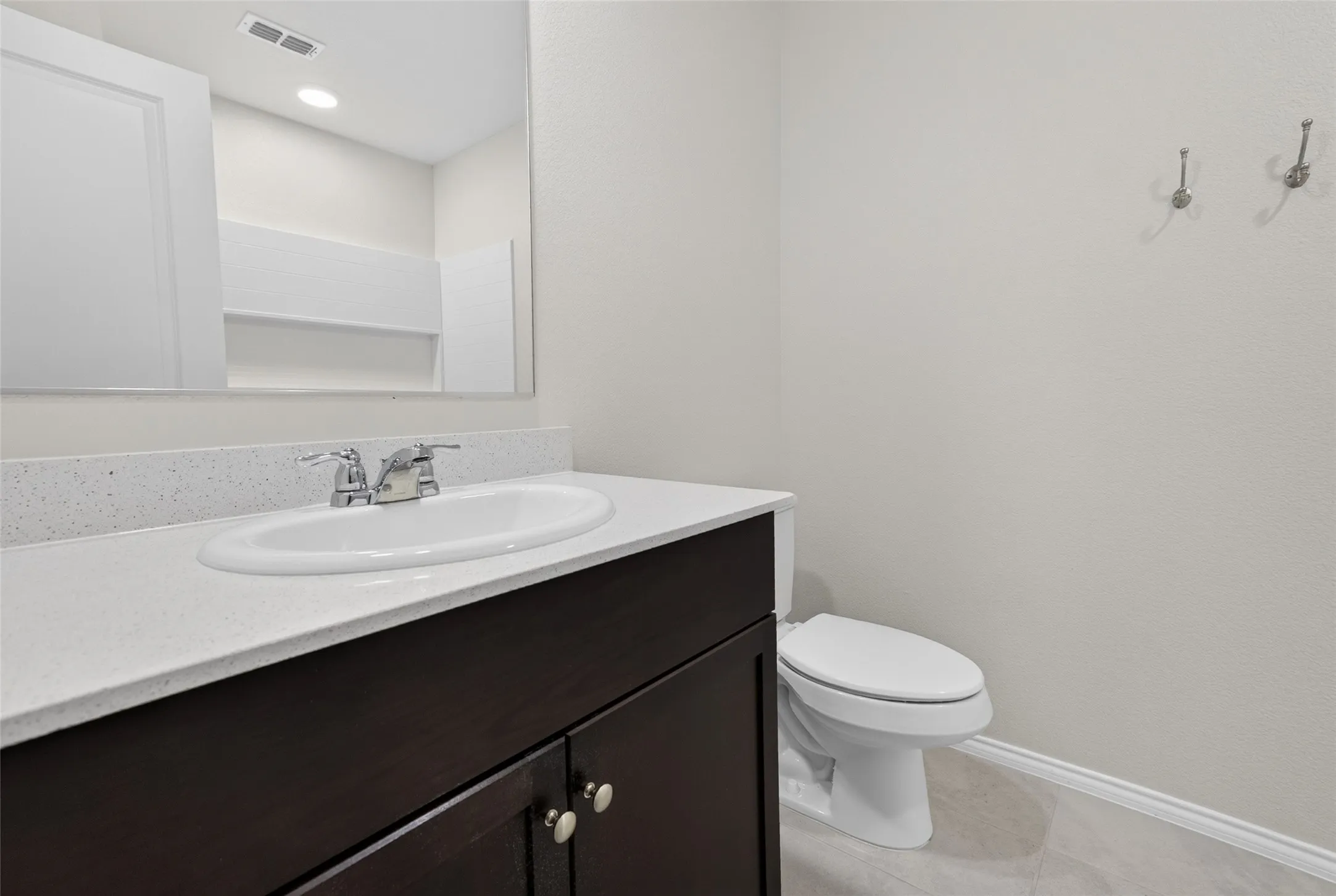 Single Family Residence For Sale in Tarrant County , 2728 Starwater Drive, Fort Worth, Texas 76179, 4 Bedroom, 2 Bathroom, 2 Garage spaces, 1,649 Sqft, built in 2022, mls#21382031, Real Estate Agent in Fort Worth, Homes For Sale in Tarrant county, Homes For Sale in Fort Worth, Realtor in Fort Worth Texas, Real Estate Brokerage Independent Realty Texas, Luminita Cordes Realtor