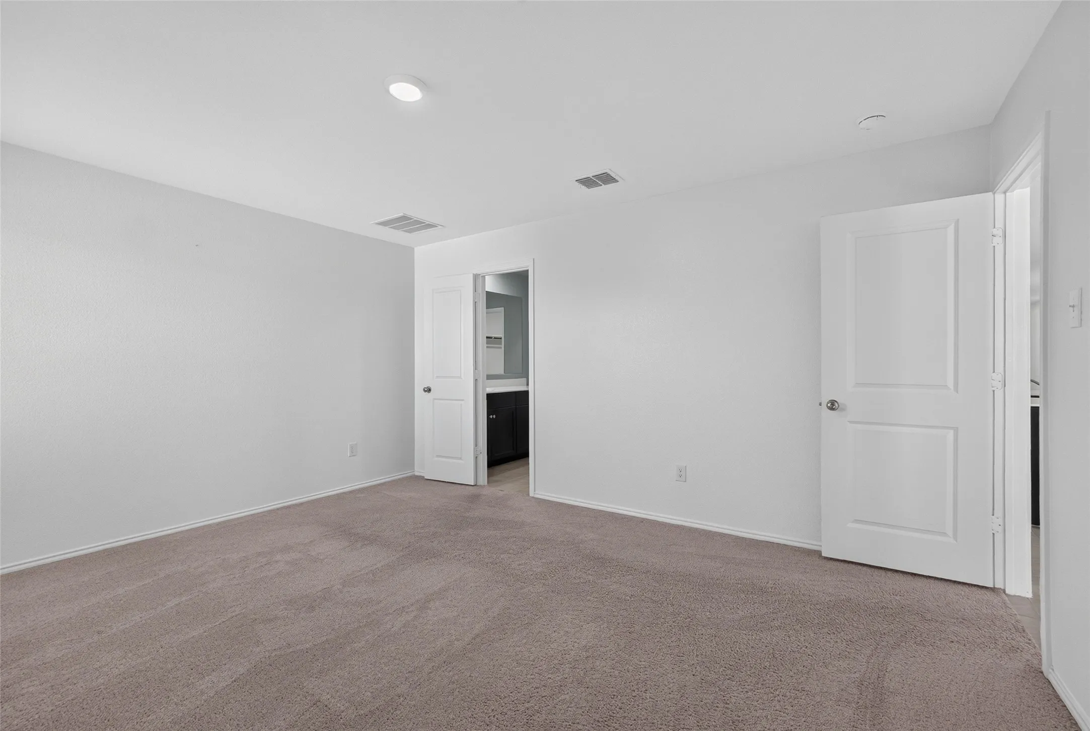 Single Family Residence For Sale in Tarrant County , 2728 Starwater Drive, Fort Worth, Texas 76179, 4 Bedroom, 2 Bathroom, 2 Garage spaces, 1,649 Sqft, built in 2022, mls#21382031, Real Estate Agent in Fort Worth, Homes For Sale in Tarrant county, Homes For Sale in Fort Worth, Realtor in Fort Worth Texas, Real Estate Brokerage Independent Realty Texas, Luminita Cordes Realtor