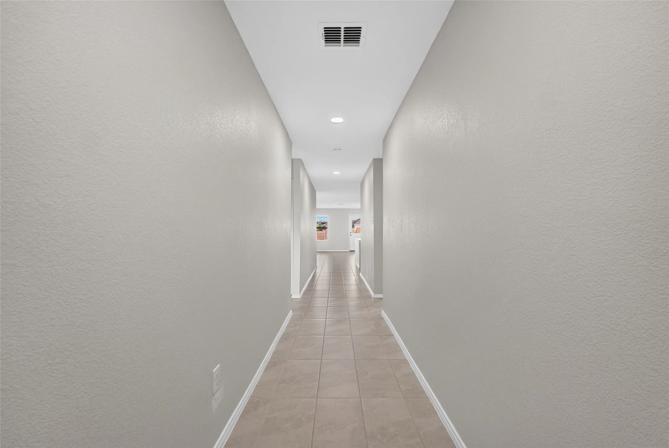 Single Family Residence For Sale in Tarrant County , 2728 Starwater Drive, Fort Worth, Texas 76179, 4 Bedroom, 2 Bathroom, 2 Garage spaces, 1,649 Sqft, built in 2022, mls#21382031, Real Estate Agent in Fort Worth, Homes For Sale in Tarrant county, Homes For Sale in Fort Worth, Realtor in Fort Worth Texas, Real Estate Brokerage Independent Realty Texas, Luminita Cordes Realtor