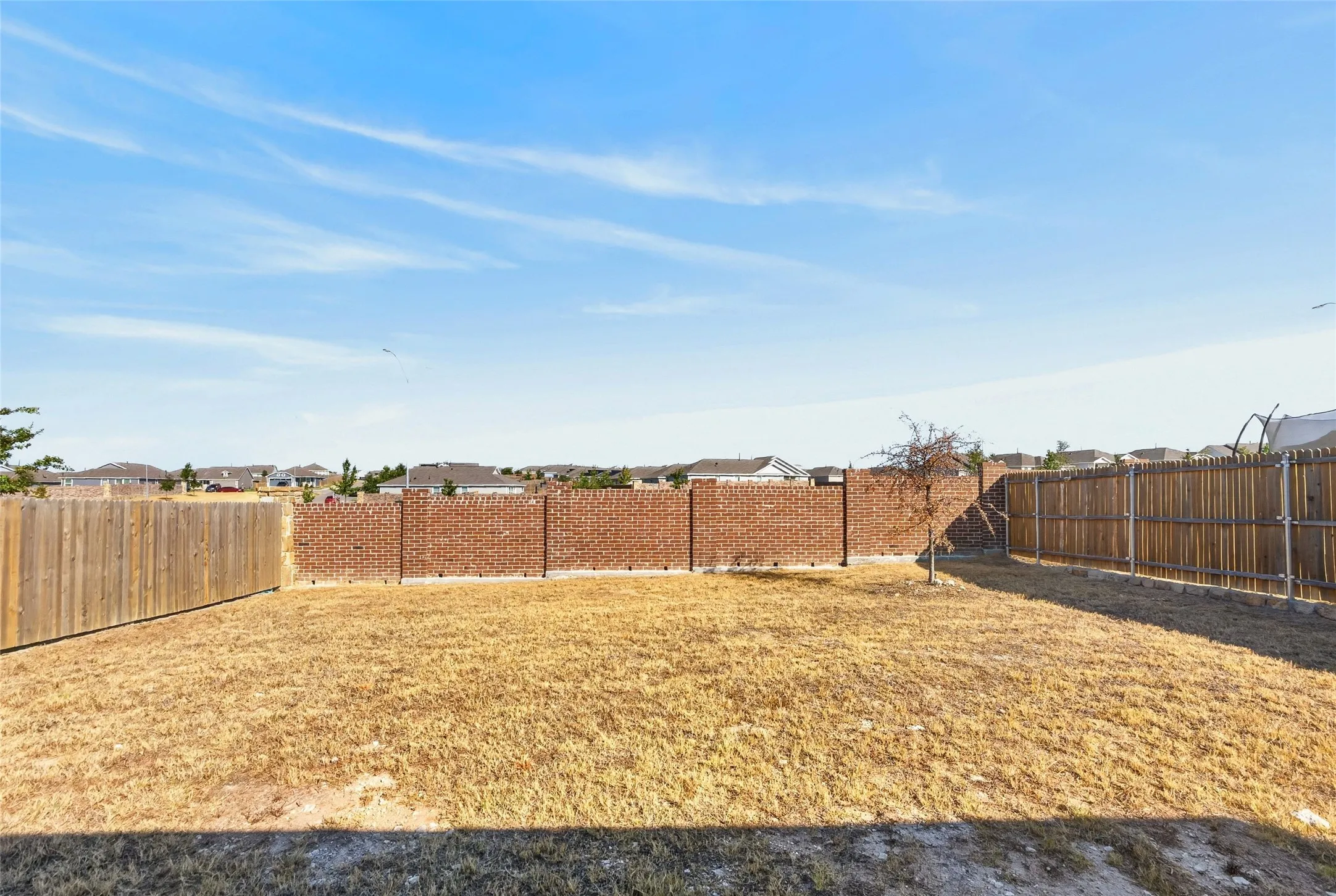 Single Family Residence For Sale in Tarrant County , 2728 Starwater Drive, Fort Worth, Texas 76179, 4 Bedroom, 2 Bathroom, 2 Garage spaces, 1,649 Sqft, built in 2022, mls#21382031, Real Estate Agent in Fort Worth, Homes For Sale in Tarrant county, Homes For Sale in Fort Worth, Realtor in Fort Worth Texas, Real Estate Brokerage Independent Realty Texas, Luminita Cordes Realtor