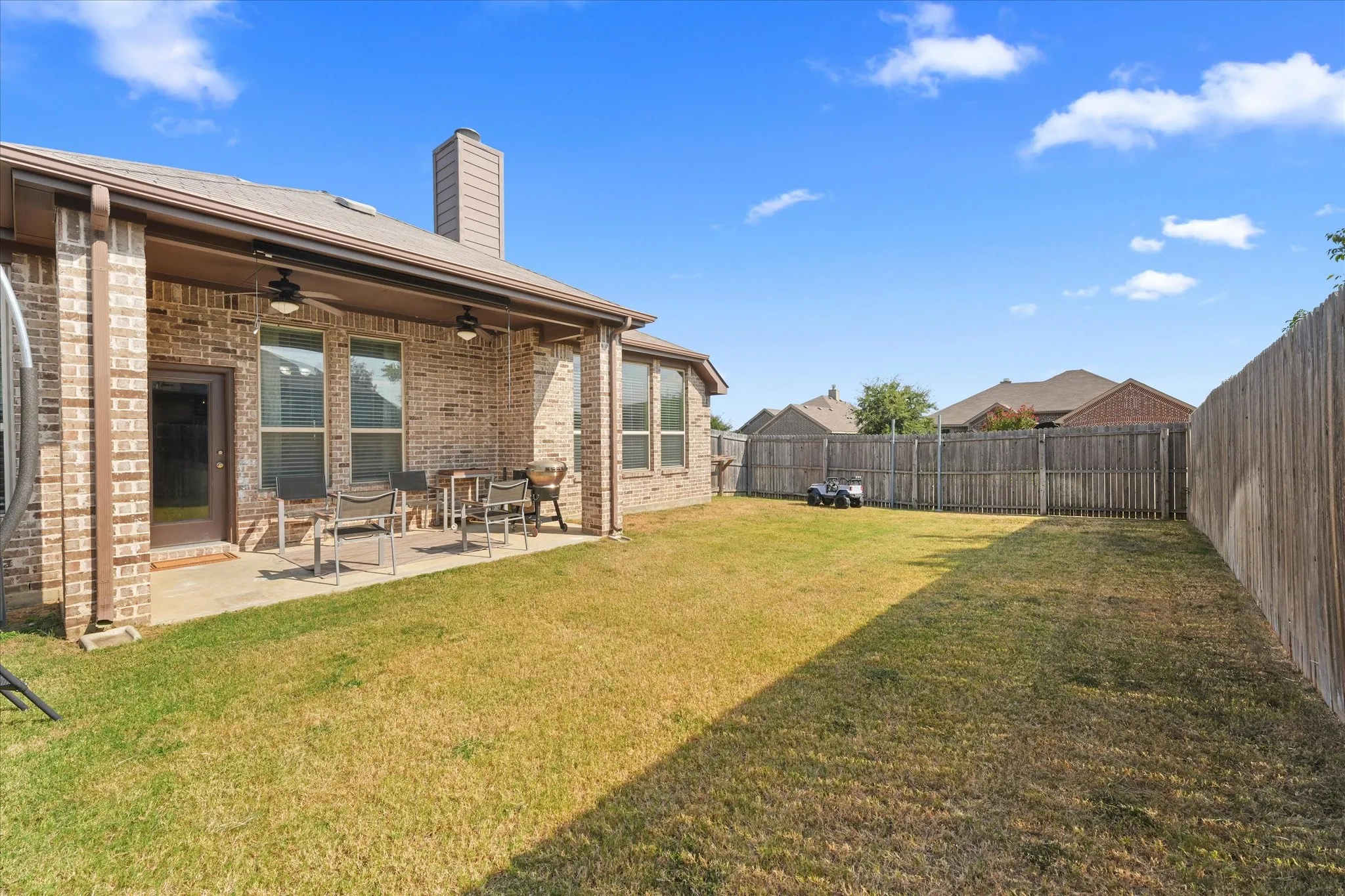 Single Family Residence For Sale in Denton County , 3501 Meadowtrail Lane, Denton, Texas 76207, 3 Bedroom, 3 Bathroom, 2 Garage spaces, 2,224 Sqft, built in 2017, mls#21381541, Real Estate Agent in Denton, Homes For Sale in Denton county, Homes For Sale in Denton, Realtor in Denton Texas, Real Estate Brokerage Independent Realty Texas, Luminita Cordes Realtor