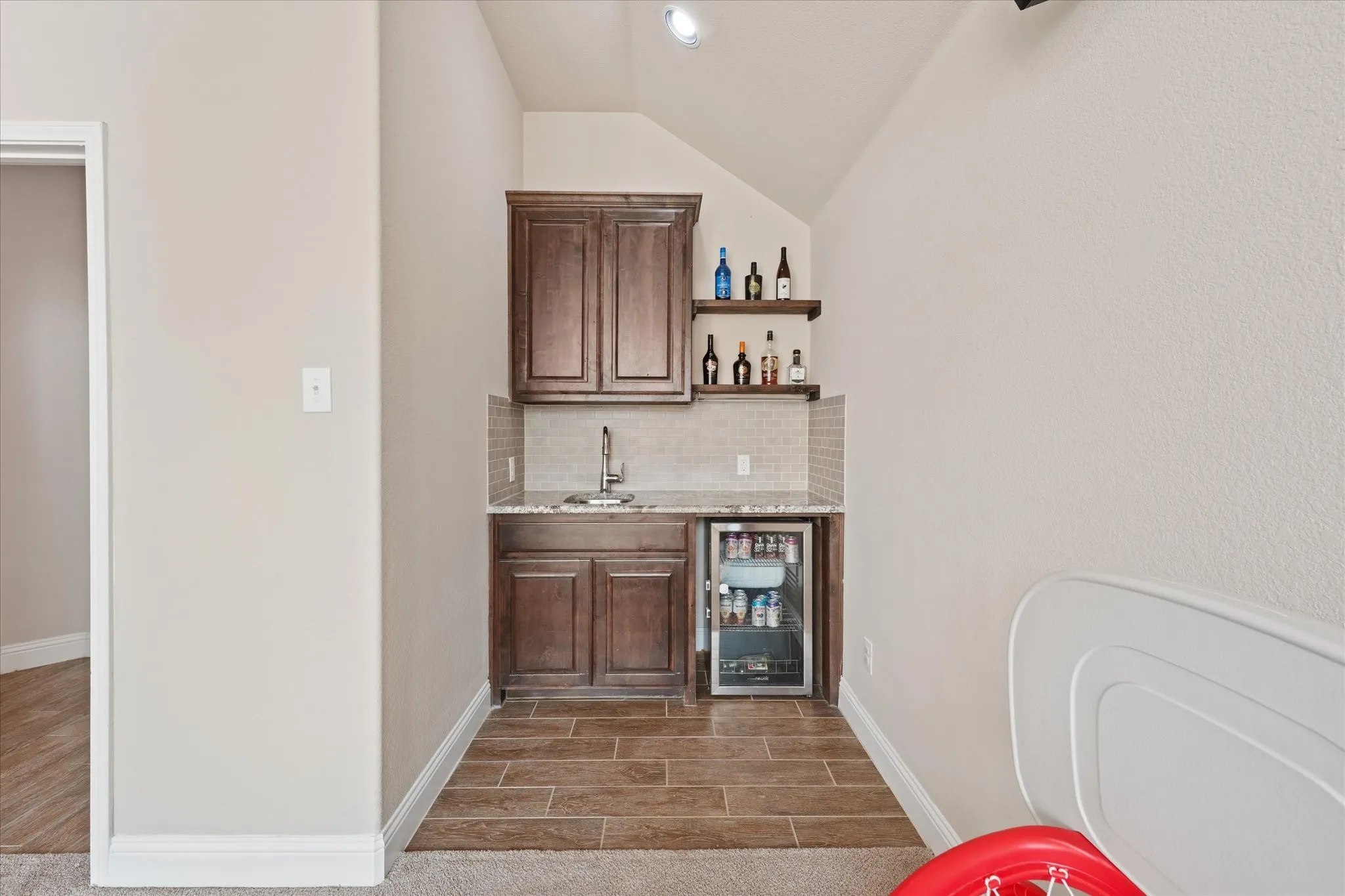 Single Family Residence For Sale in Denton County , 3501 Meadowtrail Lane, Denton, Texas 76207, 3 Bedroom, 3 Bathroom, 2 Garage spaces, 2,224 Sqft, built in 2017, mls#21381541, Real Estate Agent in Denton, Homes For Sale in Denton county, Homes For Sale in Denton, Realtor in Denton Texas, Real Estate Brokerage Independent Realty Texas, Luminita Cordes Realtor