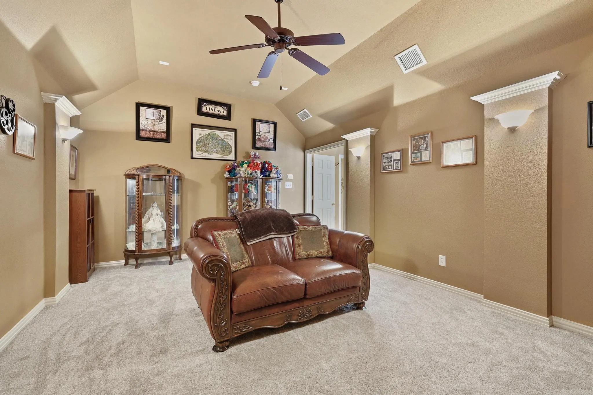 Single Family Residence For Sale in Collin County , 2816 Madison Drive, Melissa, Texas 75454, 4 Bedroom, 4 Bathroom, 2 Garage spaces, 3,627 Sqft, built in 2006, mls#21380549, Real Estate Agent in Melissa, Homes For Sale in Collin county, Homes For Sale in Melissa, Realtor in Melissa Texas, Real Estate Brokerage Independent Realty Texas, Luminita Cordes Realtor