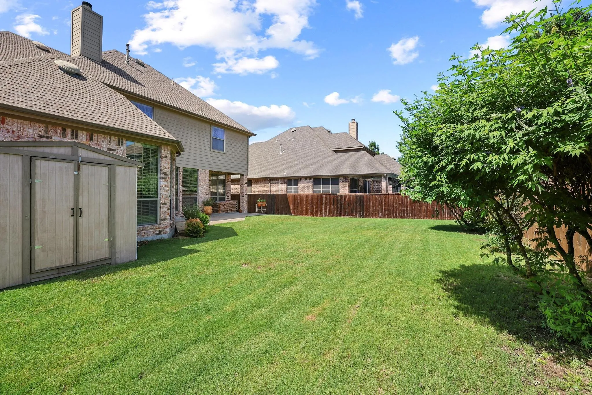 Single Family Residence For Sale in Collin County , 2816 Madison Drive, Melissa, Texas 75454, 4 Bedroom, 4 Bathroom, 2 Garage spaces, 3,627 Sqft, built in 2006, mls#21380549, Real Estate Agent in Melissa, Homes For Sale in Collin county, Homes For Sale in Melissa, Realtor in Melissa Texas, Real Estate Brokerage Independent Realty Texas, Luminita Cordes Realtor