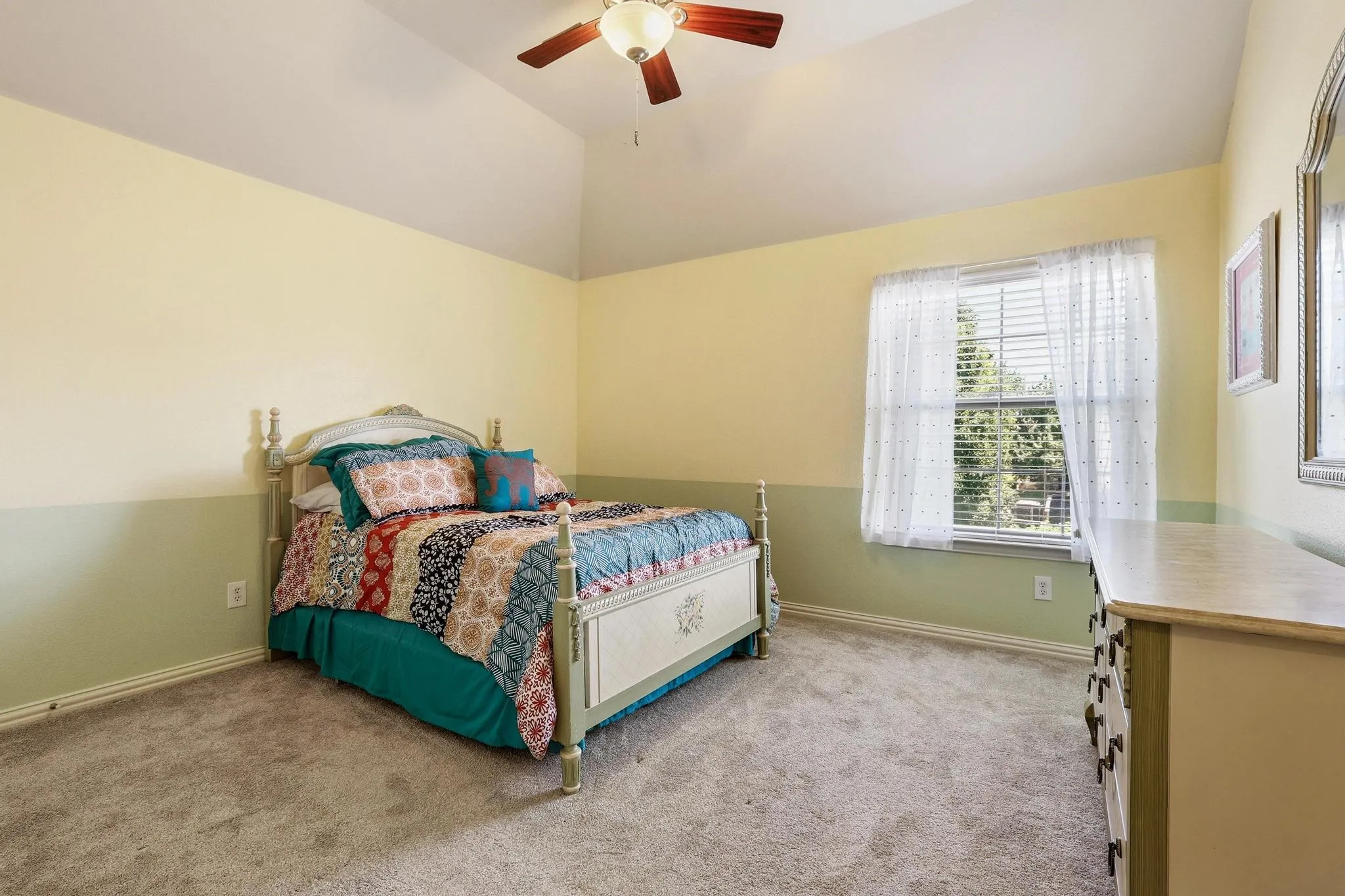 Single Family Residence For Sale in Collin County , 2816 Madison Drive, Melissa, Texas 75454, 4 Bedroom, 4 Bathroom, 2 Garage spaces, 3,627 Sqft, built in 2006, mls#21380549, Real Estate Agent in Melissa, Homes For Sale in Collin county, Homes For Sale in Melissa, Realtor in Melissa Texas, Real Estate Brokerage Independent Realty Texas, Luminita Cordes Realtor