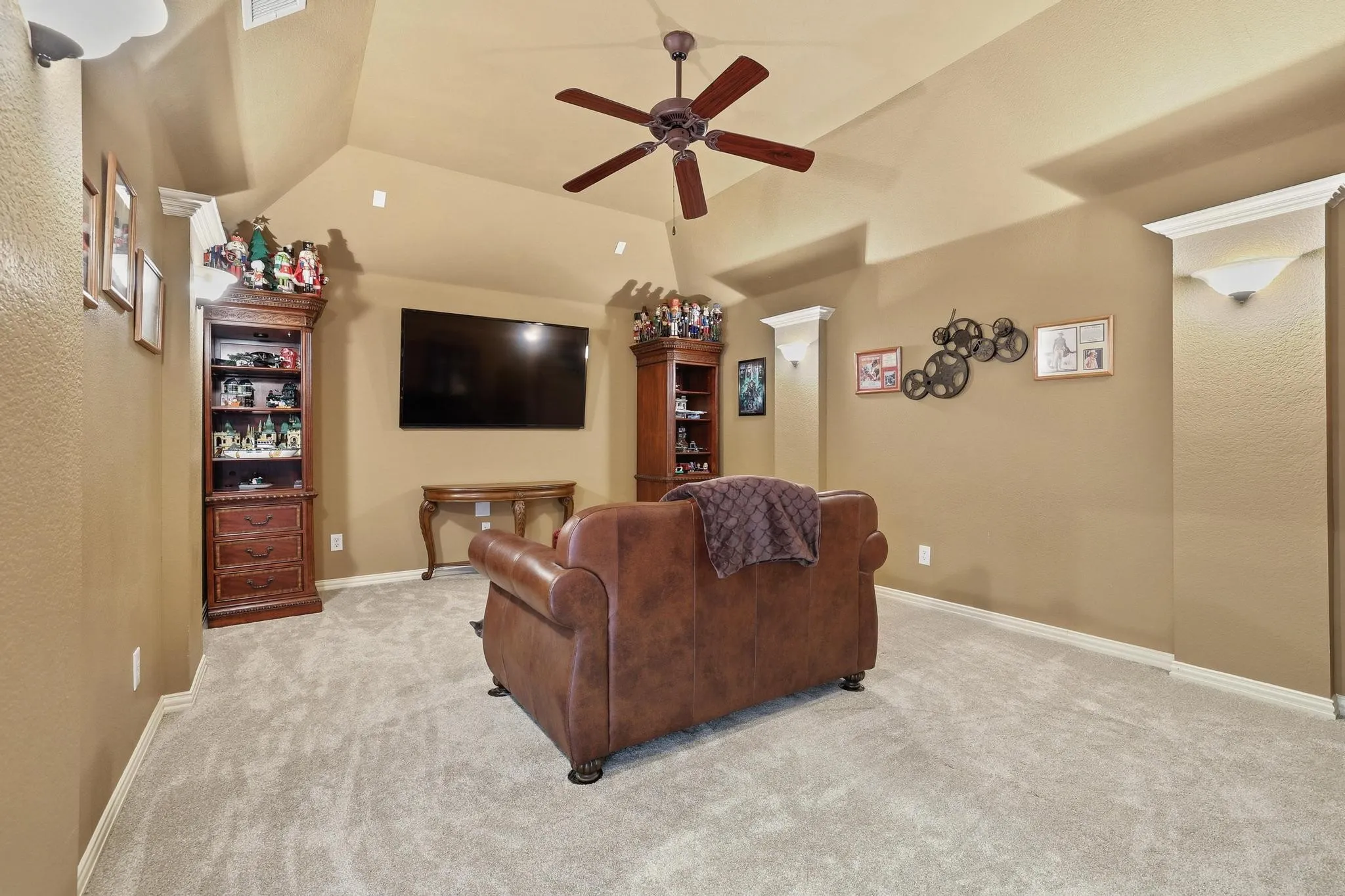 Single Family Residence For Sale in Collin County , 2816 Madison Drive, Melissa, Texas 75454, 4 Bedroom, 4 Bathroom, 2 Garage spaces, 3,627 Sqft, built in 2006, mls#21380549, Real Estate Agent in Melissa, Homes For Sale in Collin county, Homes For Sale in Melissa, Realtor in Melissa Texas, Real Estate Brokerage Independent Realty Texas, Luminita Cordes Realtor