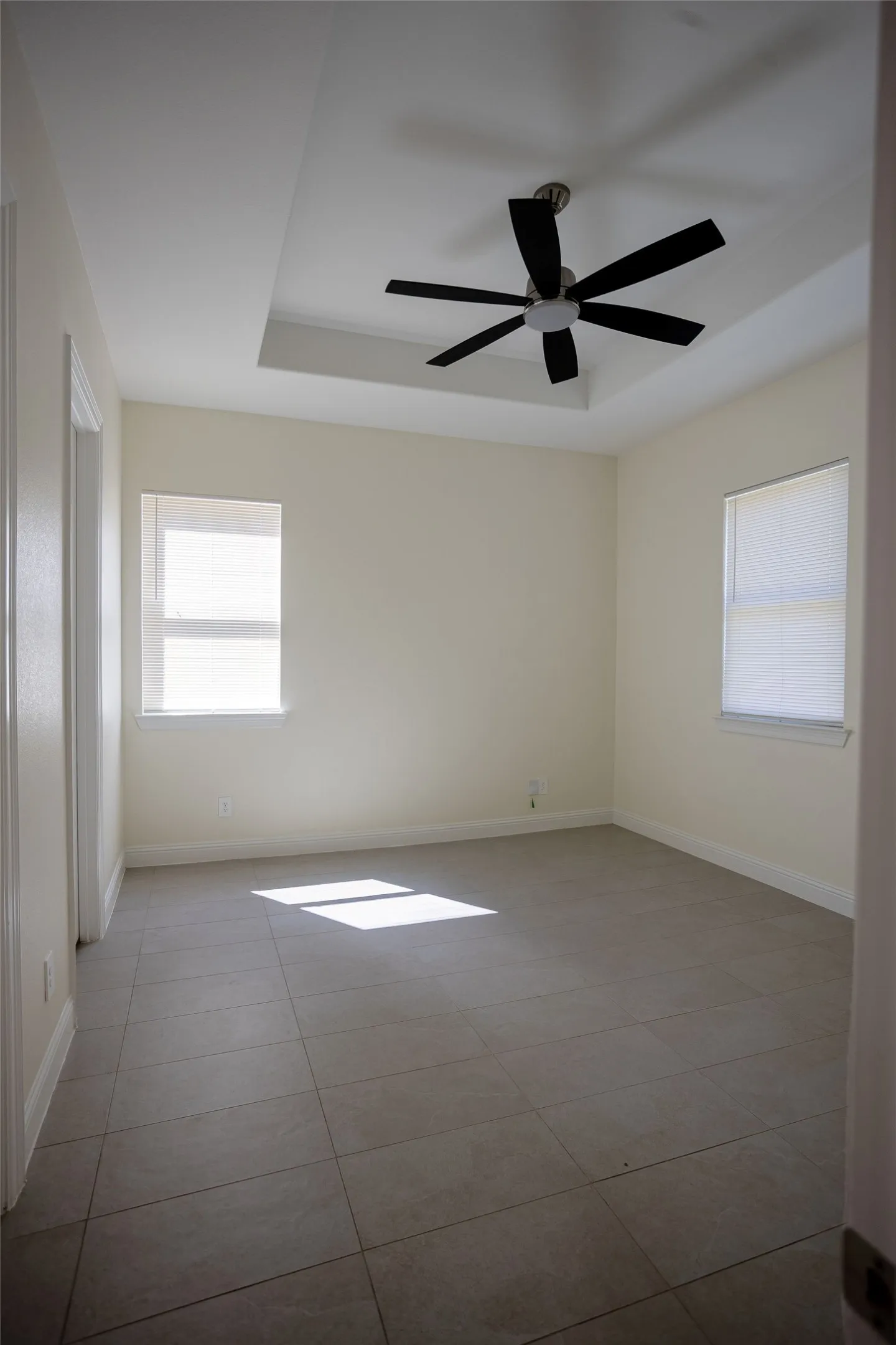 Single Family Residence For Rent in Tarrant County , 917 E Tucker Street, Fort Worth, Texas 76104, 3 Bedroom, 2 Bathroom, Garage spaces, 1,735 Sqft, built in 2024, mls#21381997, Real Estate Agent in Fort Worth, Homes For Rent in Tarrant county, Homes For Rent in Fort Worth, Realtor in Fort Worth Texas, Real Estate Brokerage Independent Realty Texas, Luminita Cordes Realtor