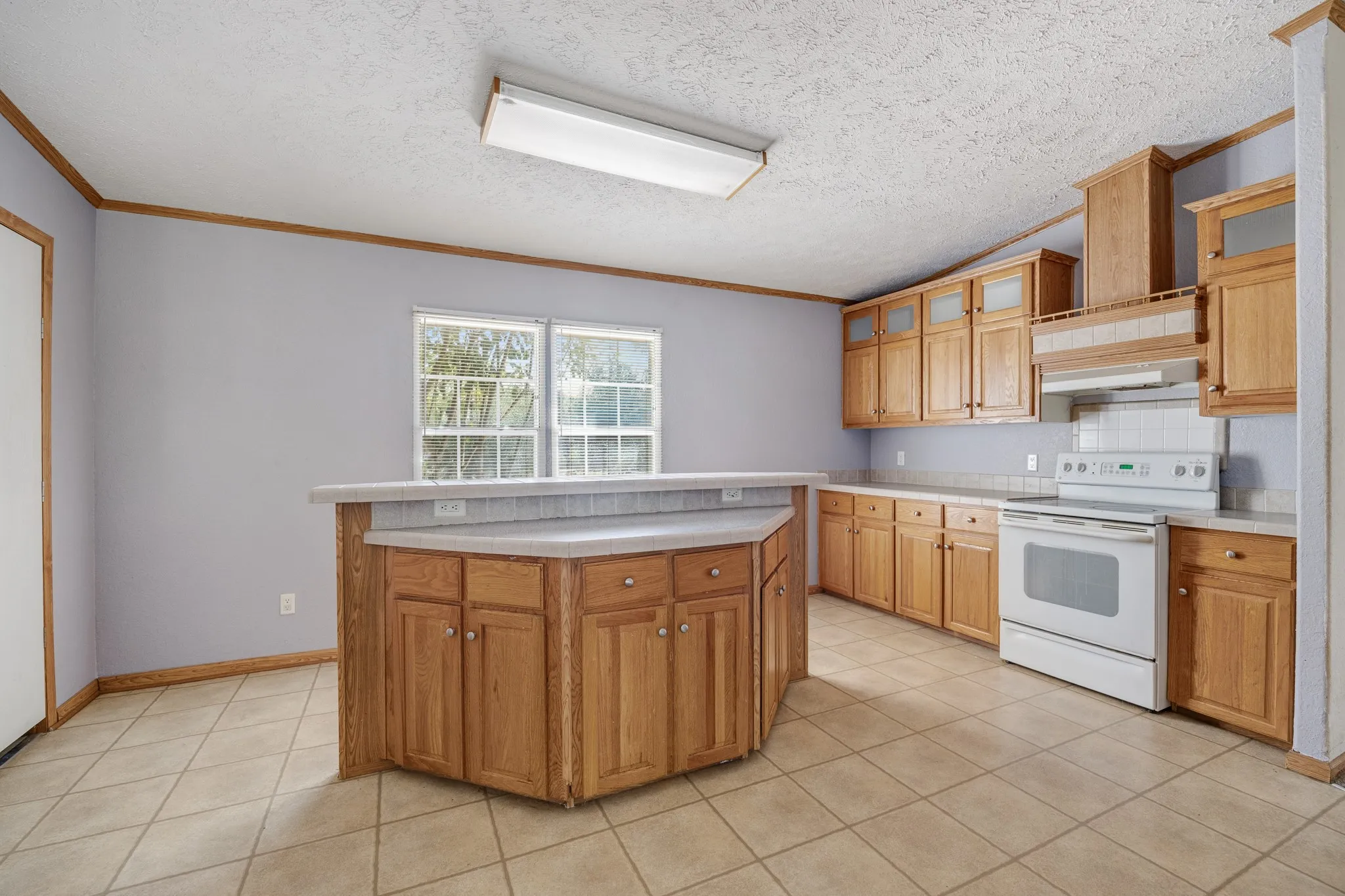 Mobile Home For Sale in Smith County , 16202 County Road 165, Tyler, Texas 75703, 3 Bedroom, 2 Bathroom, 2 Garage spaces, 1,680 Sqft, built in 2003, mls#21382034, Real Estate Agent in Tyler, Homes For Sale in Smith county, Homes For Sale in Tyler, Realtor in Tyler Texas, Real Estate Brokerage Independent Realty Texas, Luminita Cordes Realtor