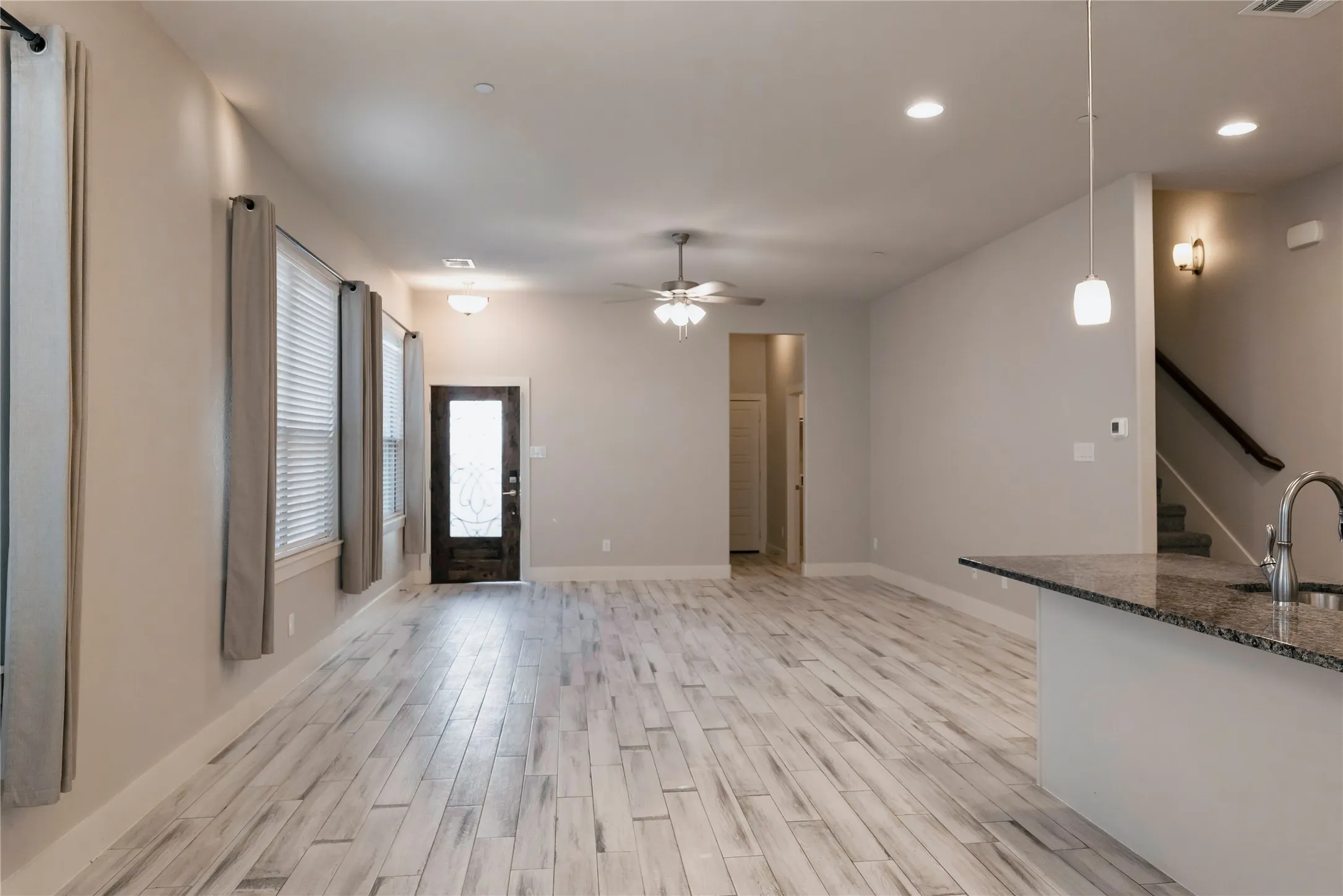 Townhouse For Rent in Collin County , 825 Eaglescliffe Landing, Wylie, Texas 75098, 3 Bedroom, 2 Bathroom, 2 Garage spaces, 1,789 Sqft, built in 2021, mls#21382057, Real Estate Agent in Wylie, Homes For Rent in Collin county, Homes For Rent in Wylie, Realtor in Wylie Texas, Real Estate Brokerage Independent Realty Texas, Luminita Cordes Realtor