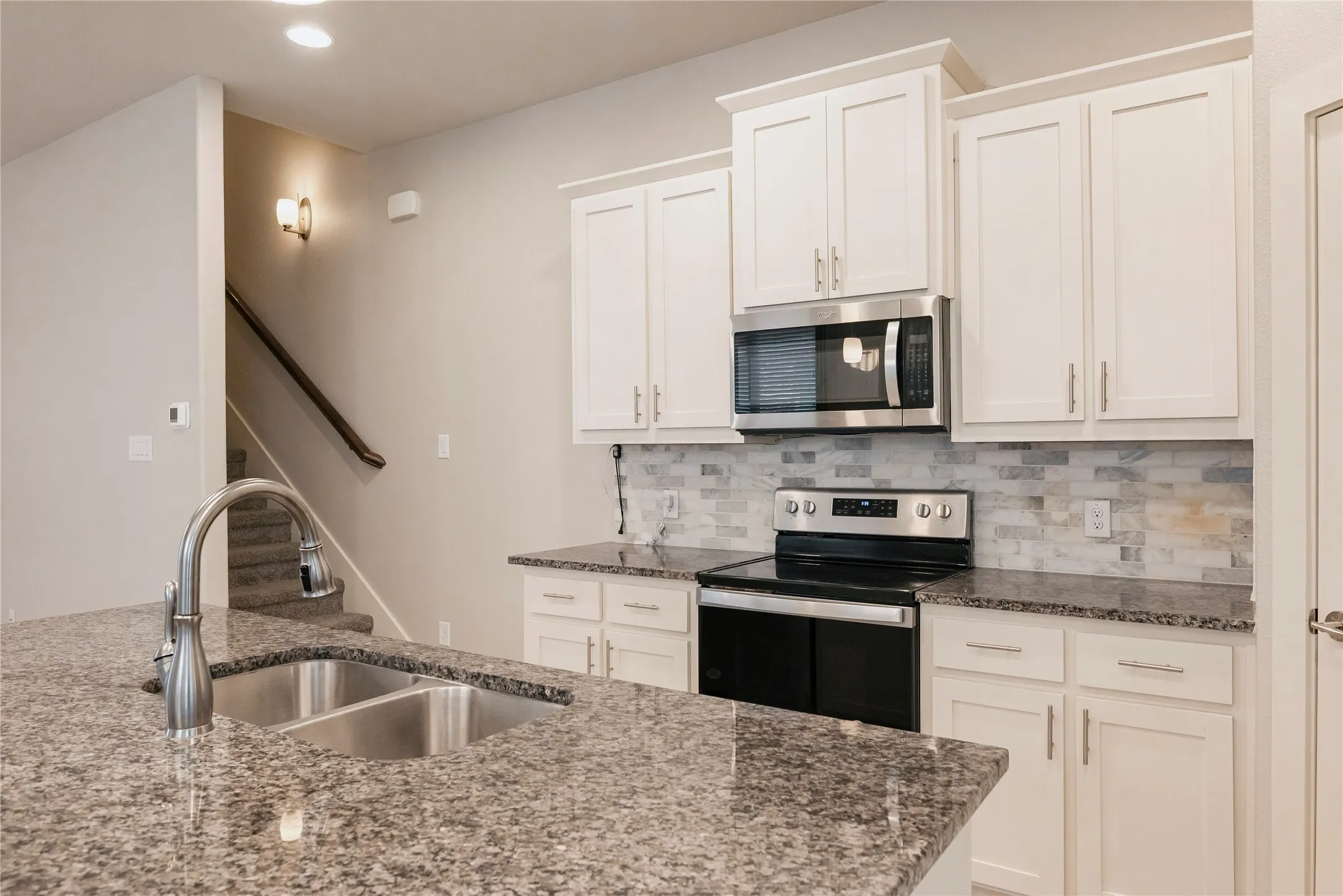 Townhouse For Rent in Collin County , 825 Eaglescliffe Landing, Wylie, Texas 75098, 3 Bedroom, 2 Bathroom, 2 Garage spaces, 1,789 Sqft, built in 2021, mls#21382057, Real Estate Agent in Wylie, Homes For Rent in Collin county, Homes For Rent in Wylie, Realtor in Wylie Texas, Real Estate Brokerage Independent Realty Texas, Luminita Cordes Realtor