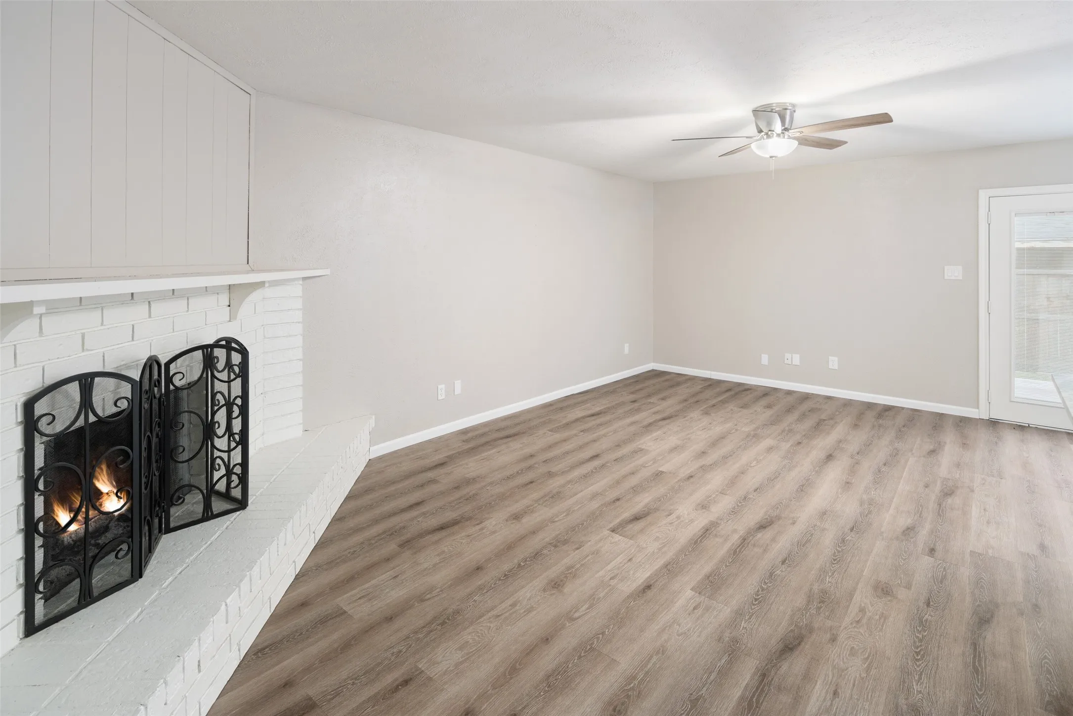 Single Family Residence For Rent in Collin County , 809 Sunny Slope Drive, Allen, Texas 75002, 3 Bedroom, 2 Bathroom, 1 Garage spaces, 1,277 Sqft, built in 1979, mls#21382054, Real Estate Agent in Allen, Homes For Rent in Collin county, Homes For Rent in Allen, Realtor in Allen Texas, Real Estate Brokerage Independent Realty Texas, Luminita Cordes Realtor