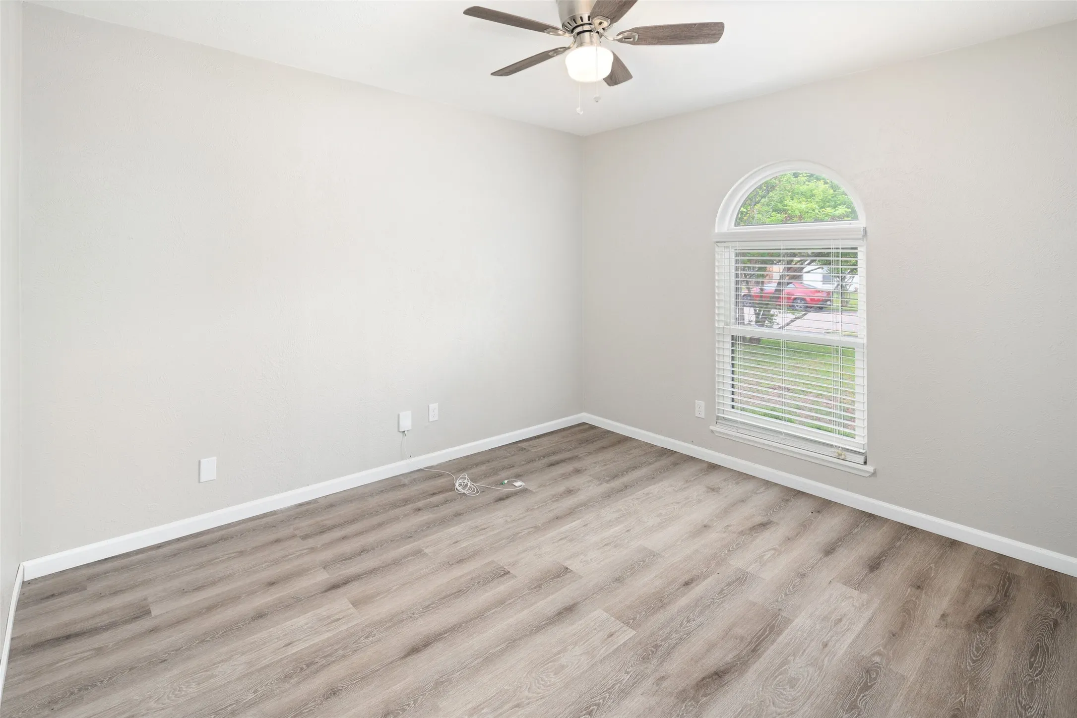 Single Family Residence For Rent in Collin County , 809 Sunny Slope Drive, Allen, Texas 75002, 3 Bedroom, 2 Bathroom, 1 Garage spaces, 1,277 Sqft, built in 1979, mls#21382054, Real Estate Agent in Allen, Homes For Rent in Collin county, Homes For Rent in Allen, Realtor in Allen Texas, Real Estate Brokerage Independent Realty Texas, Luminita Cordes Realtor