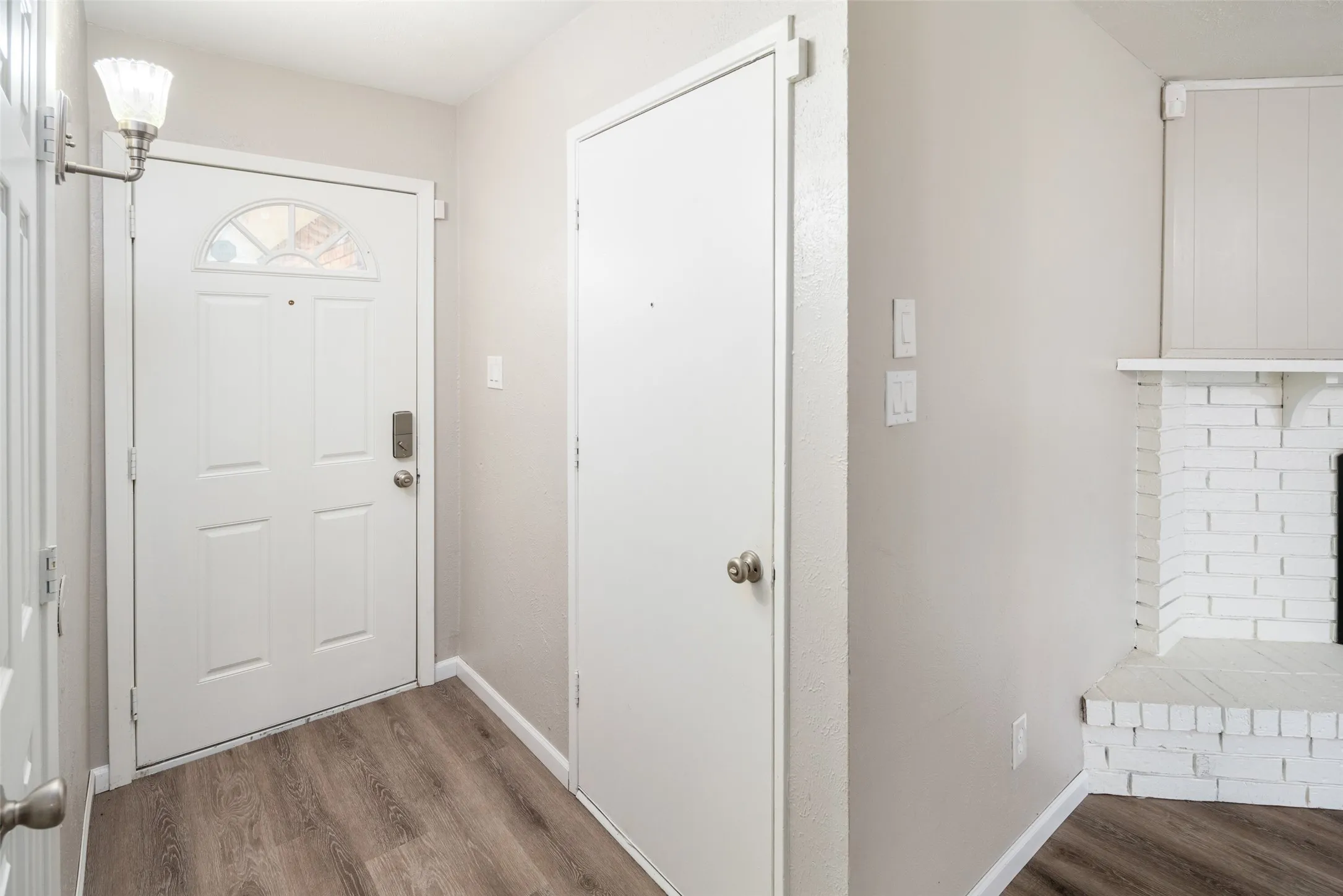 Single Family Residence For Rent in Collin County , 809 Sunny Slope Drive, Allen, Texas 75002, 3 Bedroom, 2 Bathroom, 1 Garage spaces, 1,277 Sqft, built in 1979, mls#21382054, Real Estate Agent in Allen, Homes For Rent in Collin county, Homes For Rent in Allen, Realtor in Allen Texas, Real Estate Brokerage Independent Realty Texas, Luminita Cordes Realtor