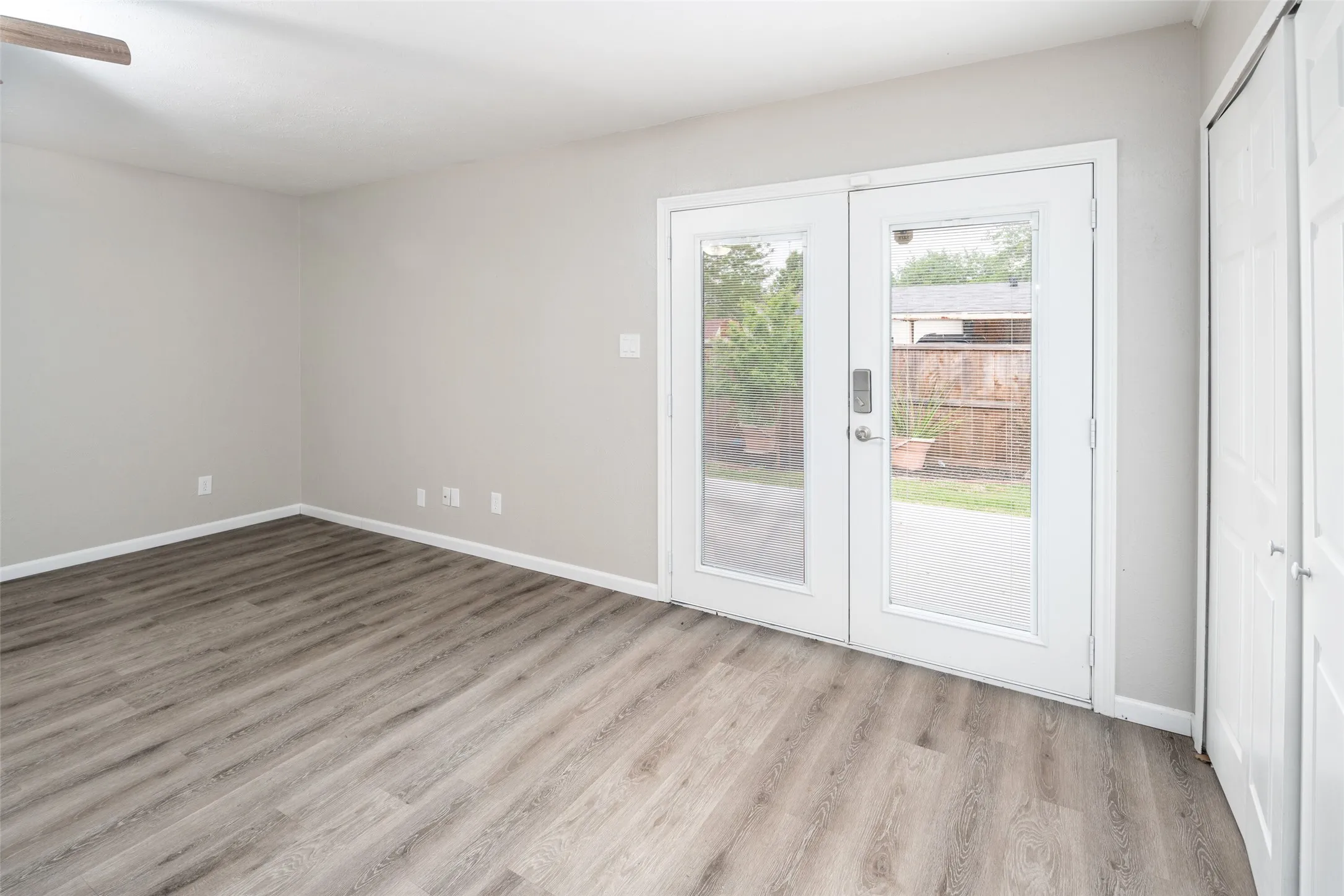 Single Family Residence For Rent in Collin County , 809 Sunny Slope Drive, Allen, Texas 75002, 3 Bedroom, 2 Bathroom, 1 Garage spaces, 1,277 Sqft, built in 1979, mls#21382054, Real Estate Agent in Allen, Homes For Rent in Collin county, Homes For Rent in Allen, Realtor in Allen Texas, Real Estate Brokerage Independent Realty Texas, Luminita Cordes Realtor