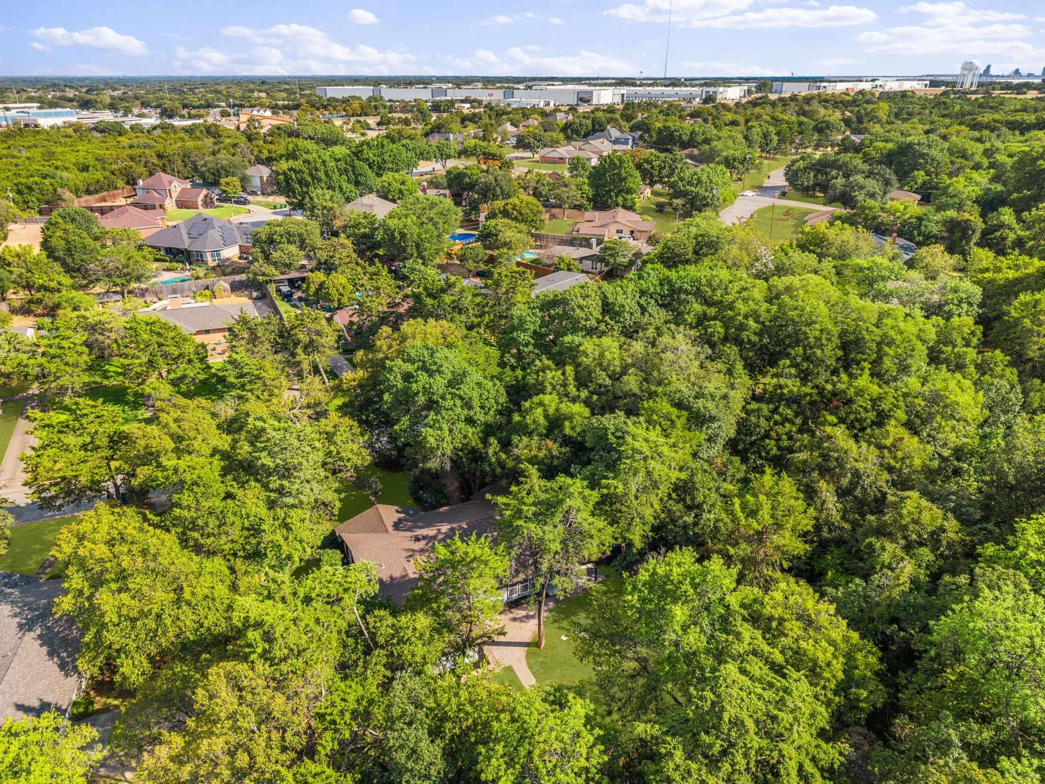 Single Family Residence For Sale in Dallas County , 1018 Randy Road, Cedar Hill, Texas 75104, 3 Bedroom, 2 Bathroom, 2 Garage spaces, 2,319 Sqft, built in 1970, mls#21376041, Real Estate Agent in Cedar Hill, Homes For Sale in Dallas county, Homes For Sale in Cedar Hill, Realtor in Cedar Hill Texas, Real Estate Brokerage Independent Realty Texas, Luminita Cordes Realtor