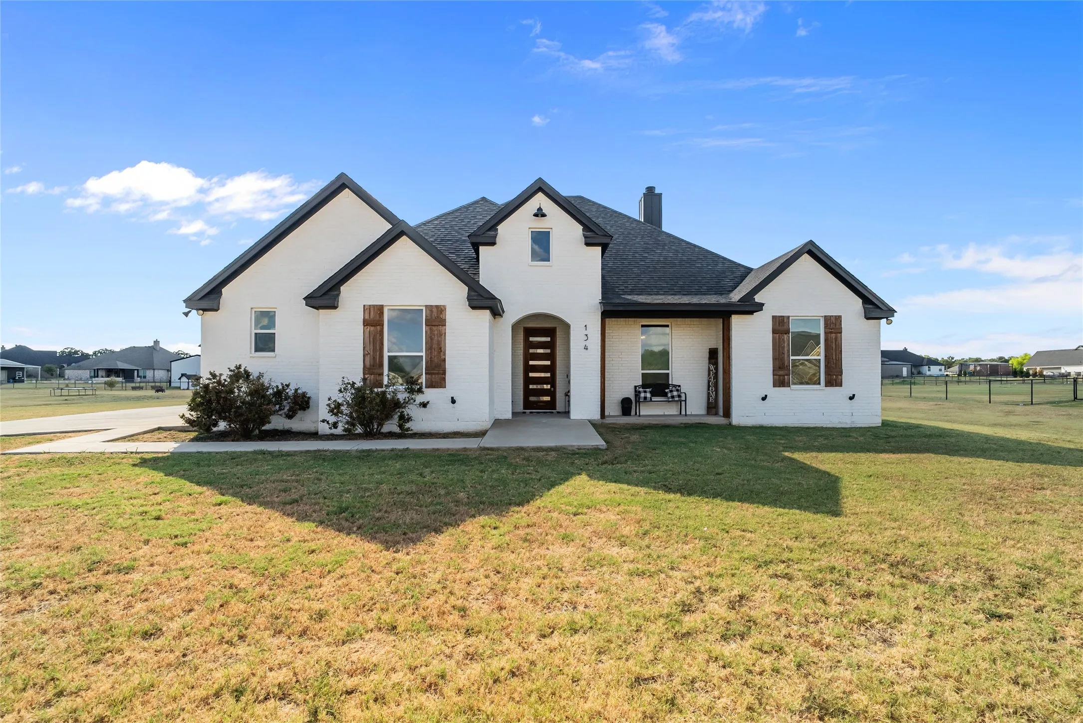Single Family Residence For Sale in Parker County , 134 Buddy Court, Millsap, Texas 76066, 4 Bedroom, 3 Bathroom, 3 Garage spaces, 2,450 Sqft, built in 2021, mls#21379408, Real Estate Agent in Millsap, Homes For Sale in Parker county, Homes For Sale in Millsap, Realtor in Millsap Texas, Real Estate Brokerage Independent Realty Texas, Luminita Cordes Realtor