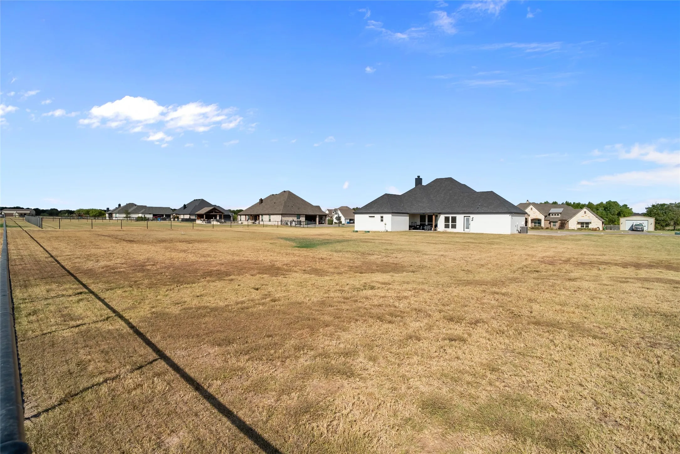 Single Family Residence For Sale in Parker County , 134 Buddy Court, Millsap, Texas 76066, 4 Bedroom, 3 Bathroom, 3 Garage spaces, 2,450 Sqft, built in 2021, mls#21379408, Real Estate Agent in Millsap, Homes For Sale in Parker county, Homes For Sale in Millsap, Realtor in Millsap Texas, Real Estate Brokerage Independent Realty Texas, Luminita Cordes Realtor