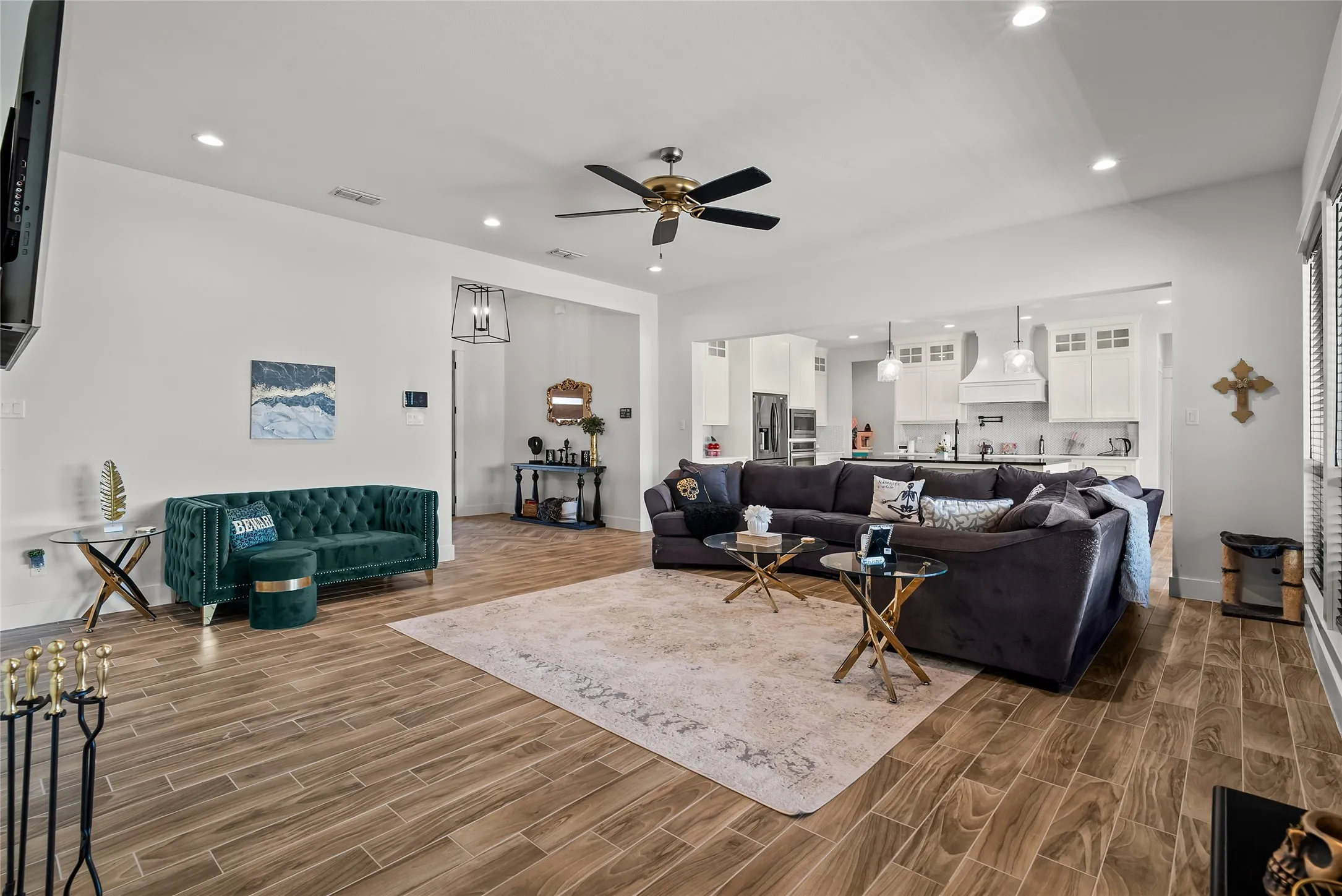 Single Family Residence For Sale in Parker County , 134 Buddy Court, Millsap, Texas 76066, 4 Bedroom, 3 Bathroom, 3 Garage spaces, 2,450 Sqft, built in 2021, mls#21379408, Real Estate Agent in Millsap, Homes For Sale in Parker county, Homes For Sale in Millsap, Realtor in Millsap Texas, Real Estate Brokerage Independent Realty Texas, Luminita Cordes Realtor