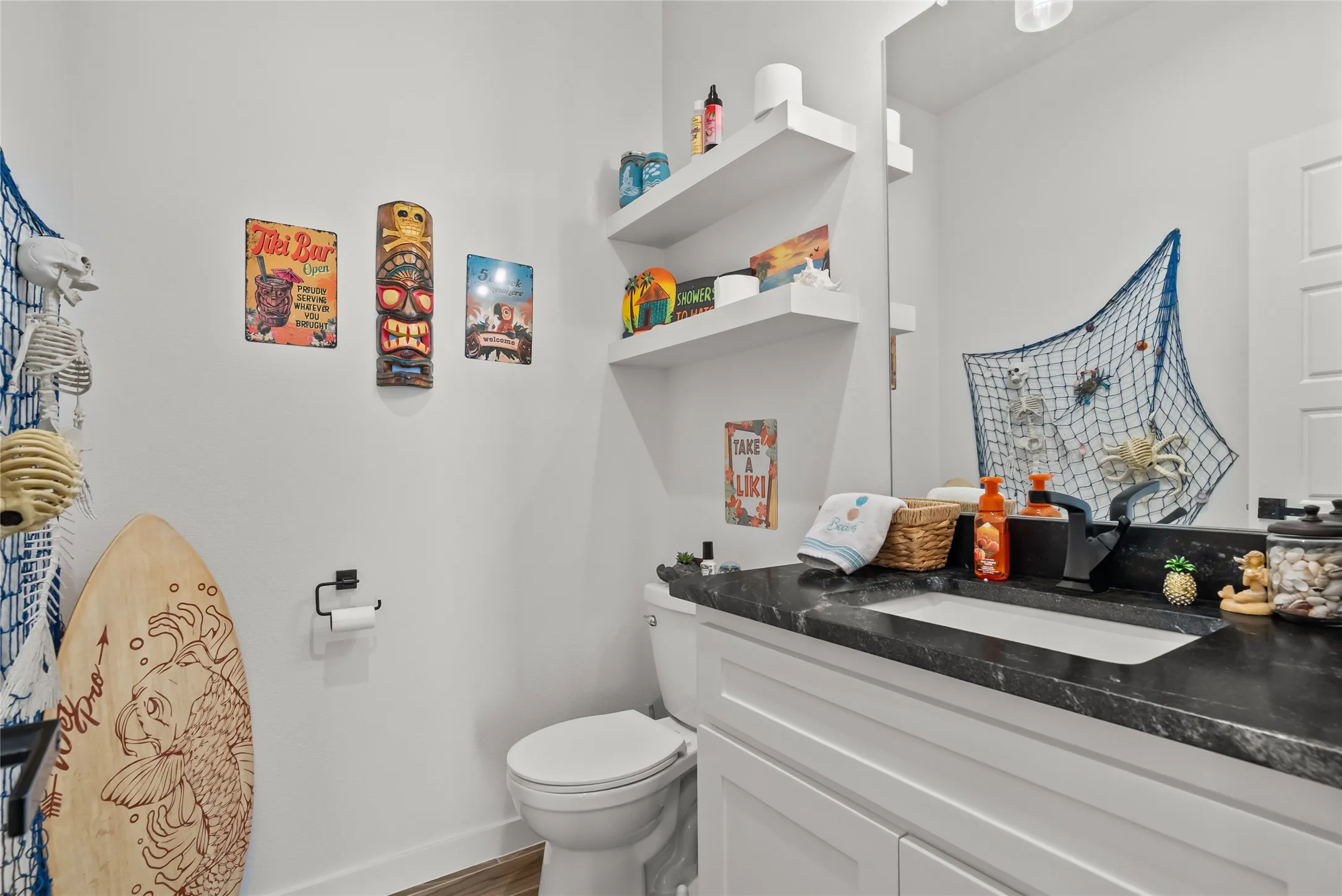 1/2 Bath