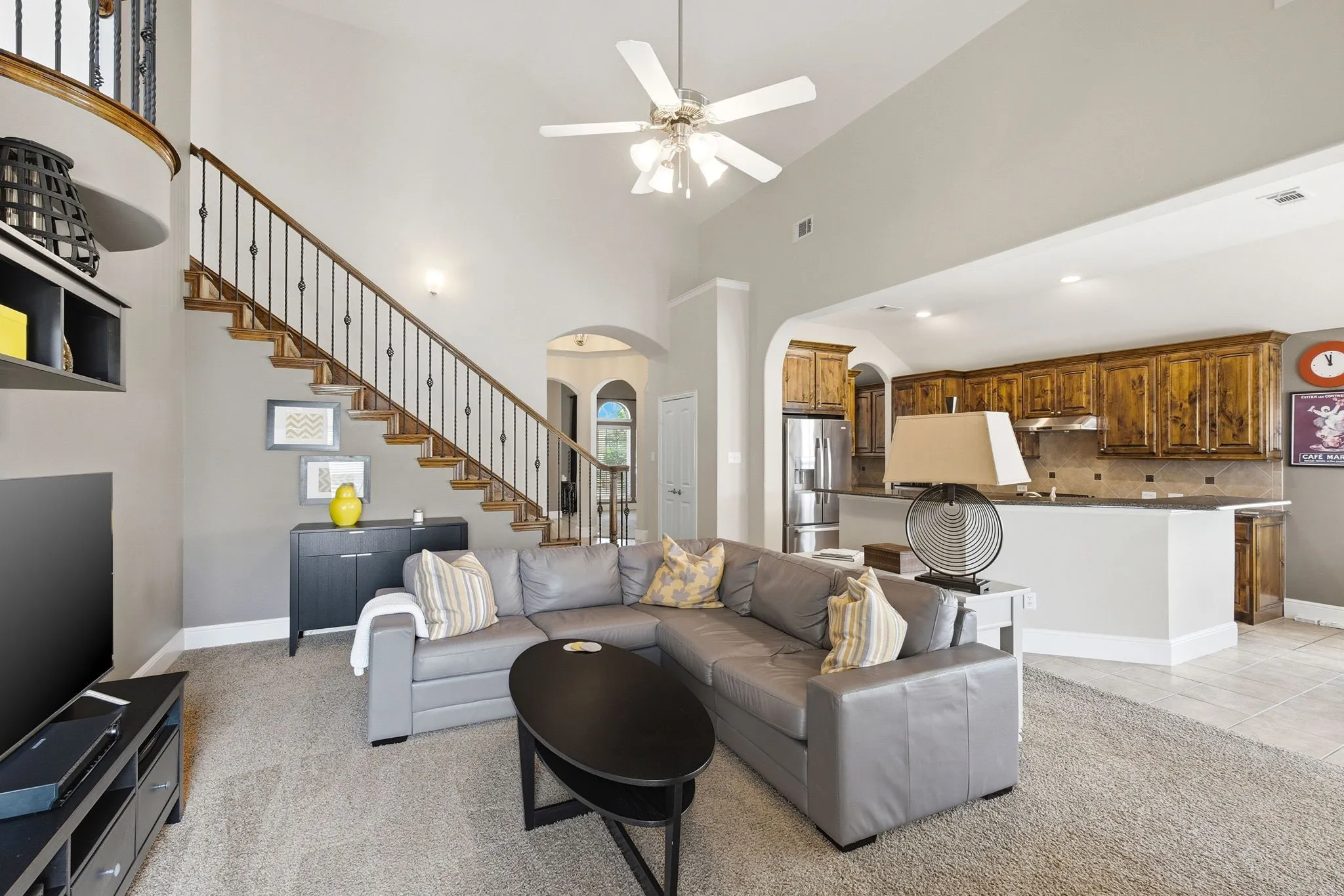 Single Family Residence For Sale in Collin County , 13407 Chittamwood Lane, Frisco, Texas 75035, 4 Bedroom, 4 Bathroom, 2 Garage spaces, 2,982 Sqft, built in 2010, mls#21382077, Real Estate Agent in Frisco, Homes For Sale in Collin county, Homes For Sale in Frisco, Realtor in Frisco Texas, Real Estate Brokerage Independent Realty Texas, Luminita Cordes Realtor