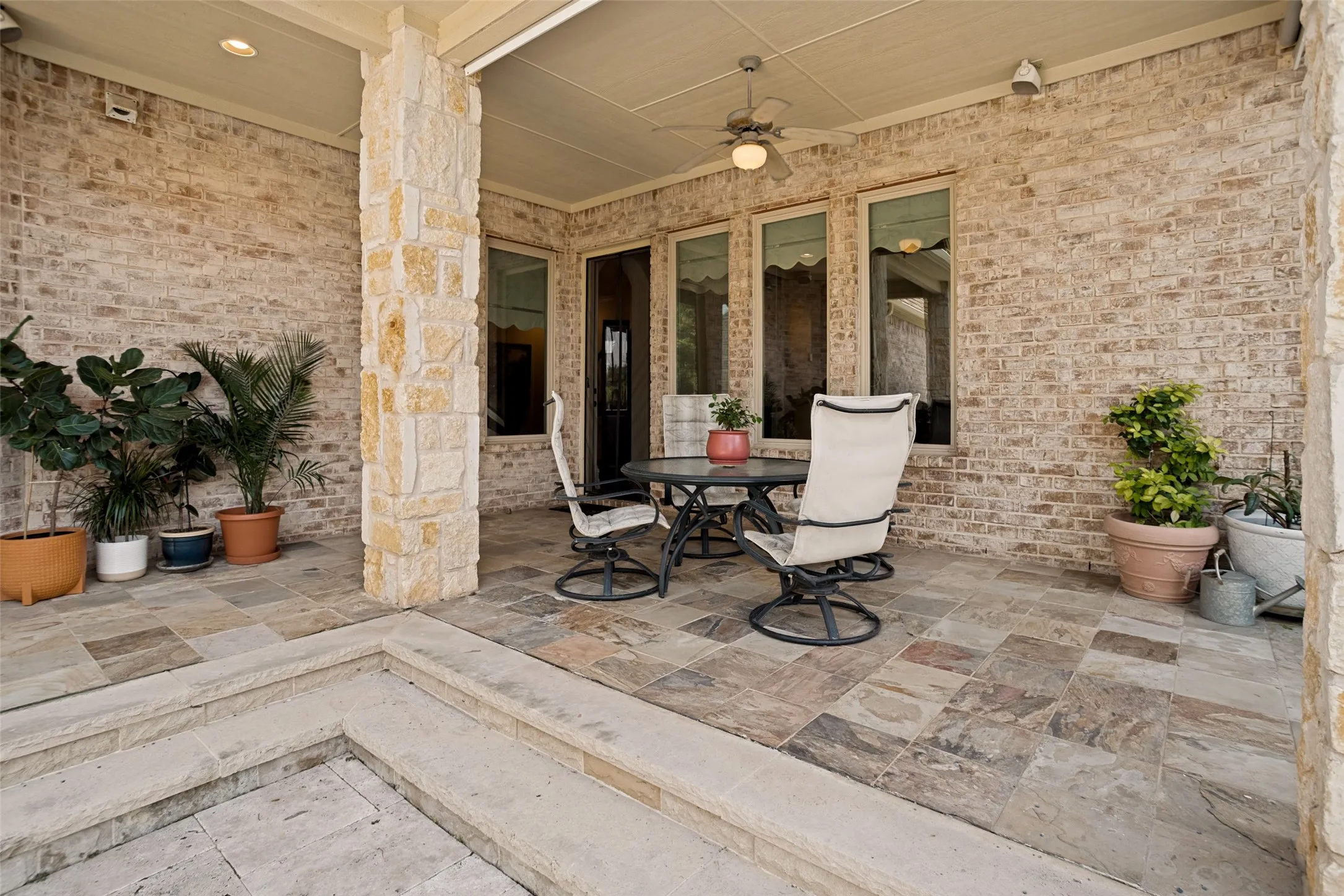 Single Family Residence For Sale in Collin County , 1006 Navarro Drive, Allen, Texas 75013, 5 Bedroom, 6 Bathroom, 3 Garage spaces, 4,365 Sqft, built in 2006, mls#21356894, Real Estate Agent in Allen, Homes For Sale in Collin county, Homes For Sale in Allen, Realtor in Allen Texas, Real Estate Brokerage Independent Realty Texas, Luminita Cordes Realtor