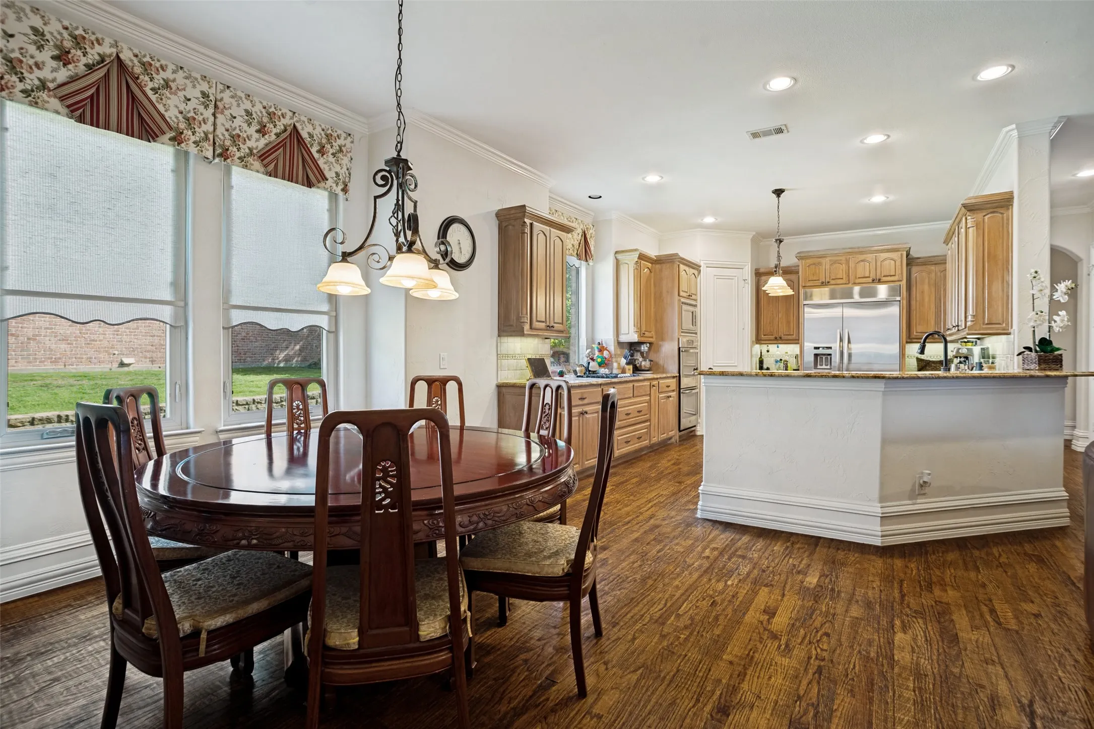 Single Family Residence For Sale in Collin County , 1006 Navarro Drive, Allen, Texas 75013, 5 Bedroom, 6 Bathroom, 3 Garage spaces, 4,365 Sqft, built in 2006, mls#21356894, Real Estate Agent in Allen, Homes For Sale in Collin county, Homes For Sale in Allen, Realtor in Allen Texas, Real Estate Brokerage Independent Realty Texas, Luminita Cordes Realtor