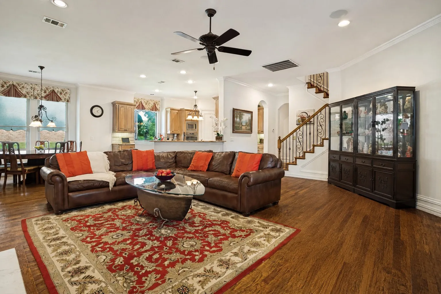 Single Family Residence For Sale in Collin County , 1006 Navarro Drive, Allen, Texas 75013, 5 Bedroom, 6 Bathroom, 3 Garage spaces, 4,365 Sqft, built in 2006, mls#21356894, Real Estate Agent in Allen, Homes For Sale in Collin county, Homes For Sale in Allen, Realtor in Allen Texas, Real Estate Brokerage Independent Realty Texas, Luminita Cordes Realtor