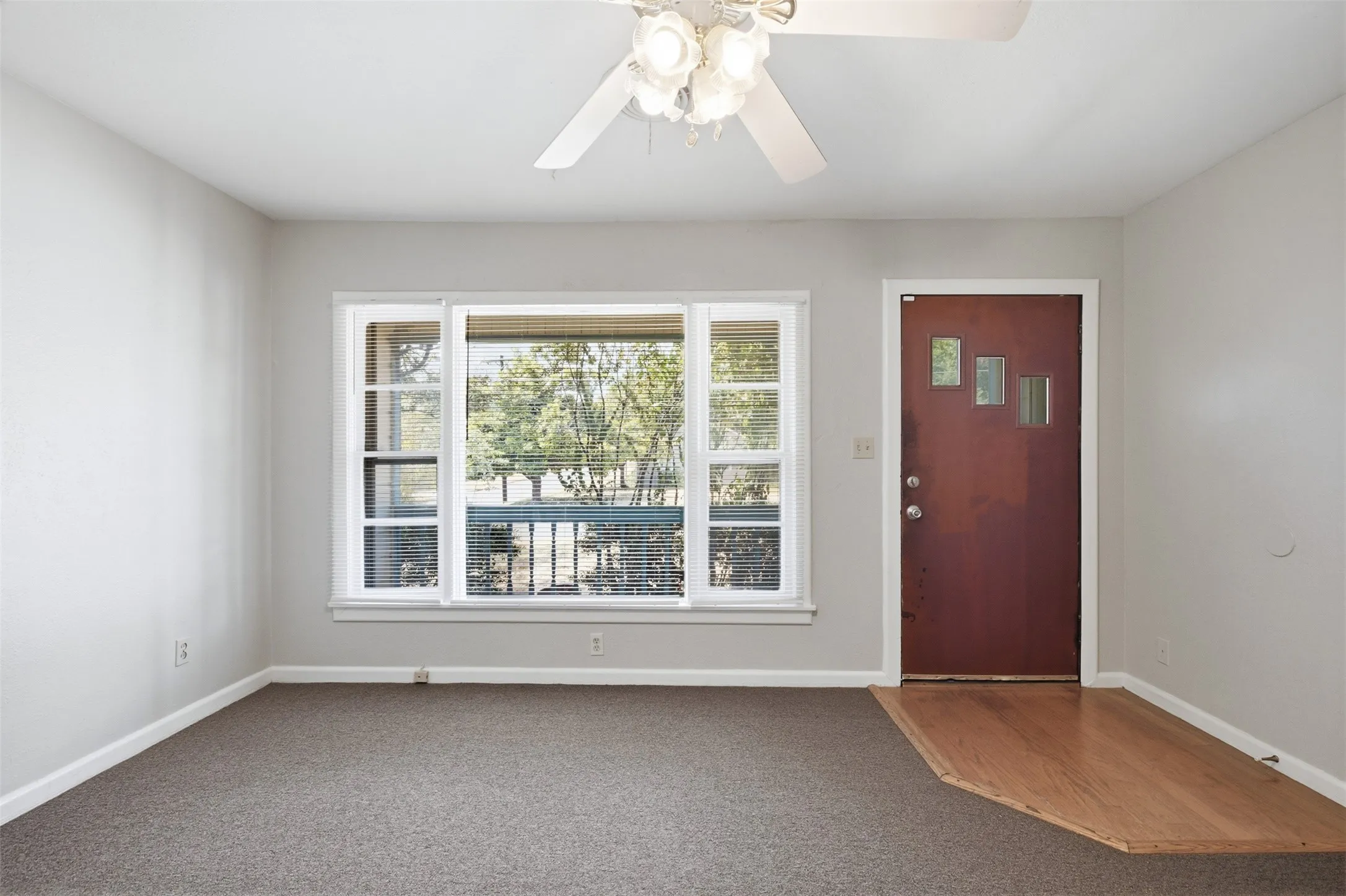 Single Family Residence For Rent in Parker County , 809 S Brazos Street, Weatherford, Texas 76086, 3 Bedroom, 2 Bathroom, Garage spaces, 1,902 Sqft, built in 0, mls#21382089, Real Estate Agent in Weatherford, Homes For Rent in Parker county, Homes For Rent in Weatherford, Realtor in Weatherford Texas, Real Estate Brokerage Independent Realty Texas, Luminita Cordes Realtor