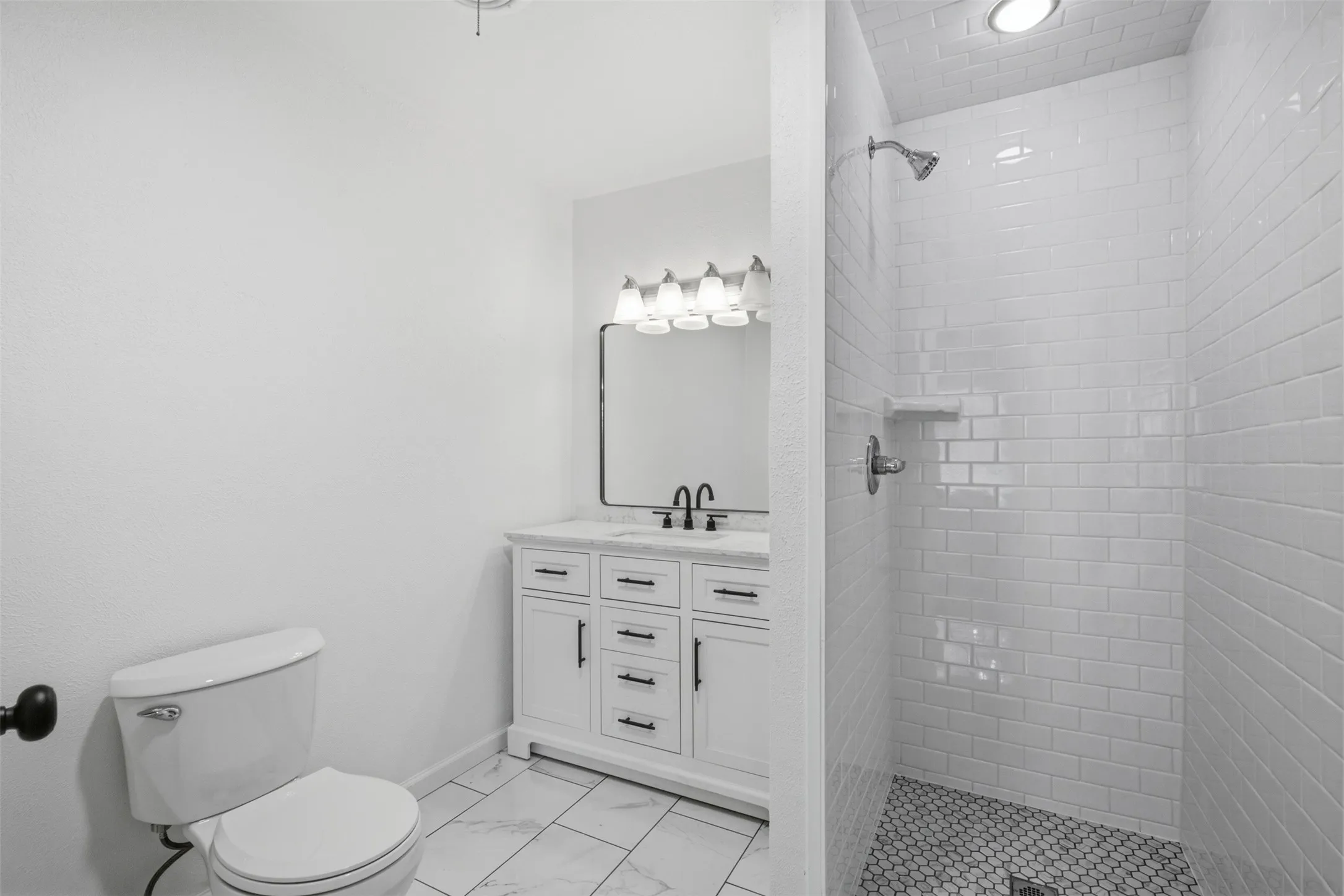 Single Family Residence For Rent in Parker County , 809 S Brazos Street, Weatherford, Texas 76086, 3 Bedroom, 2 Bathroom, Garage spaces, 1,902 Sqft, built in 0, mls#21382089, Real Estate Agent in Weatherford, Homes For Rent in Parker county, Homes For Rent in Weatherford, Realtor in Weatherford Texas, Real Estate Brokerage Independent Realty Texas, Luminita Cordes Realtor