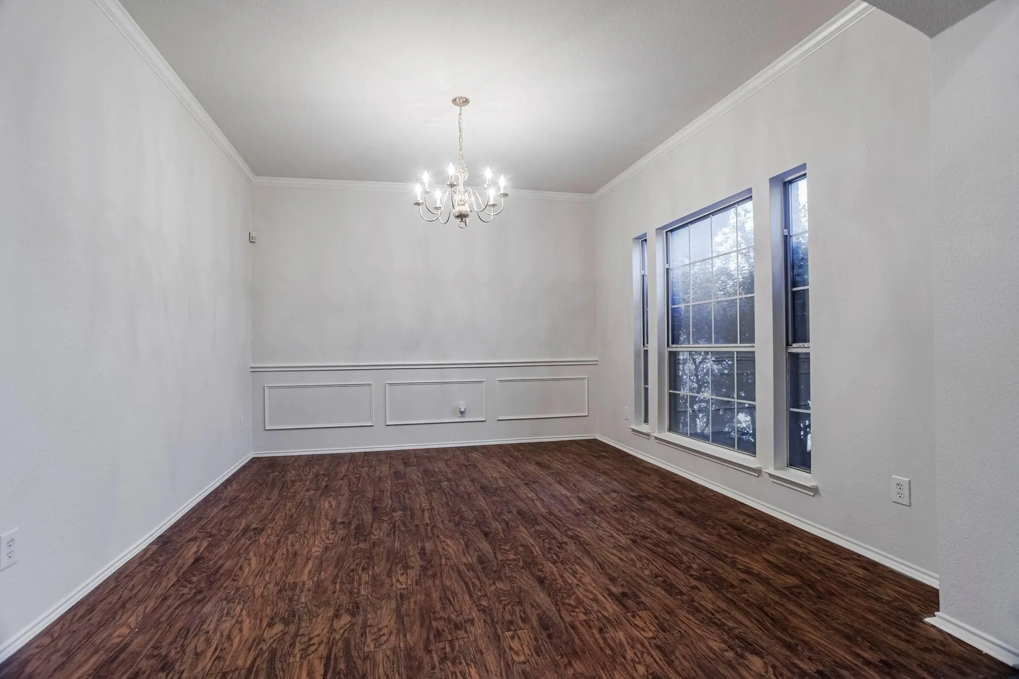 Single Family Residence For Rent in Tarrant County , 7025 Michael Drive, North Richland Hills, Texas 76182, 4 Bedroom, 3 Bathroom, 2 Garage spaces, 2,764 Sqft, built in 1999, mls#21382090, Real Estate Agent in North Richland Hills, Homes For Rent in Tarrant county, Homes For Rent in North Richland Hills, Realtor in North Richland Hills Texas, Real Estate Brokerage Independent Realty Texas, Luminita Cordes Realtor