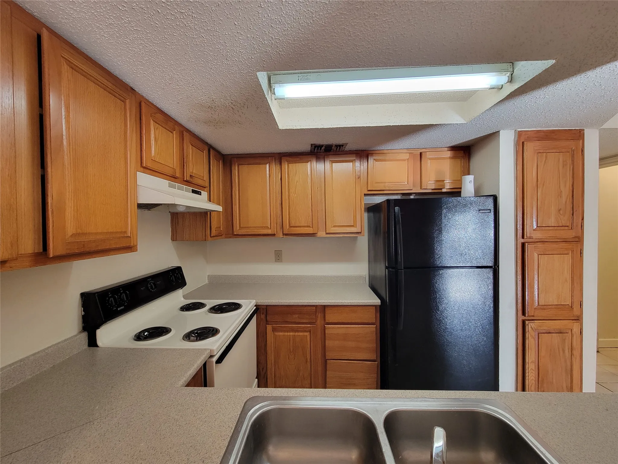 Apartment For Rent in Dallas County , 1324 Bluffview Drive B, Seagoville, Texas 75159, 3 Bedroom, 2 Bathroom, Garage spaces, 1,074 Sqft, built in 1985, mls#21382094, Real Estate Agent in Seagoville, Homes For Rent in Dallas county, Homes For Rent in Seagoville, Realtor in Seagoville Texas, Real Estate Brokerage Independent Realty Texas, Luminita Cordes Realtor