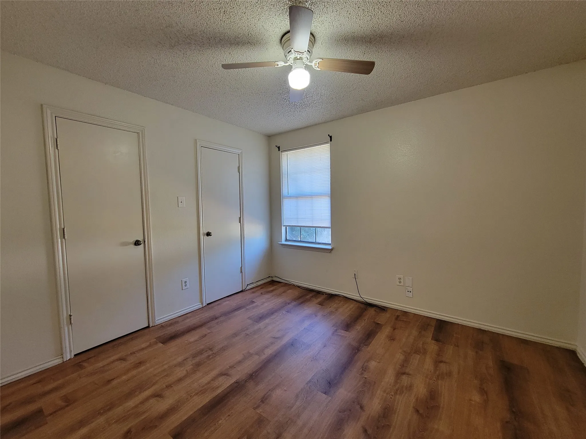 Apartment For Rent in Dallas County , 1324 Bluffview Drive B, Seagoville, Texas 75159, 3 Bedroom, 2 Bathroom, Garage spaces, 1,074 Sqft, built in 1985, mls#21382094, Real Estate Agent in Seagoville, Homes For Rent in Dallas county, Homes For Rent in Seagoville, Realtor in Seagoville Texas, Real Estate Brokerage Independent Realty Texas, Luminita Cordes Realtor
