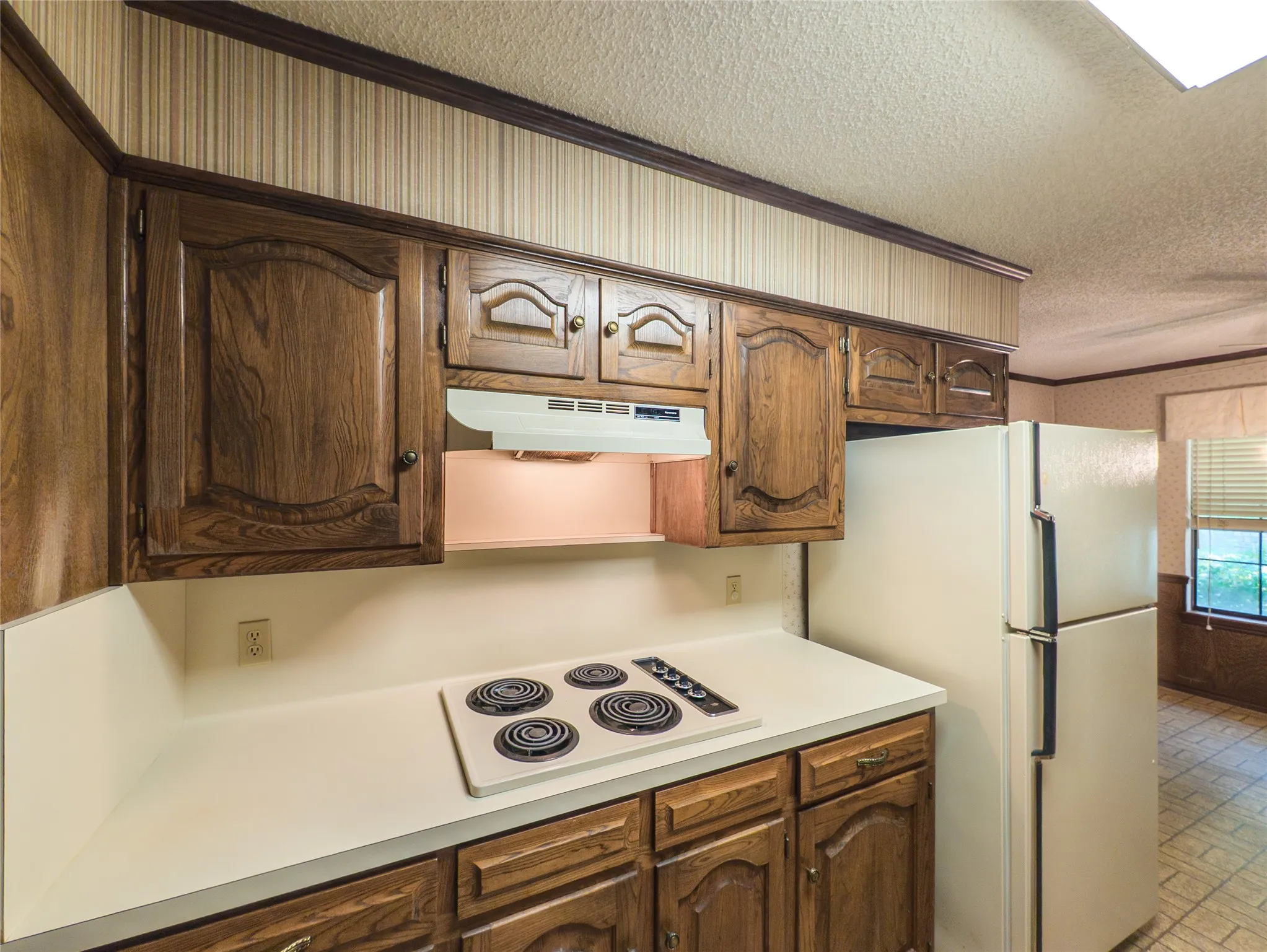 Single Family Residence For Sale in Smith County , 4915 Pine Knoll Street, Tyler, Texas 75703, 3 Bedroom, 3 Bathroom, 2 Garage spaces, 2,162 Sqft, built in 1982, mls#21380704, Real Estate Agent in Tyler, Homes For Sale in Smith county, Homes For Sale in Tyler, Realtor in Tyler Texas, Real Estate Brokerage Independent Realty Texas, Luminita Cordes Realtor
