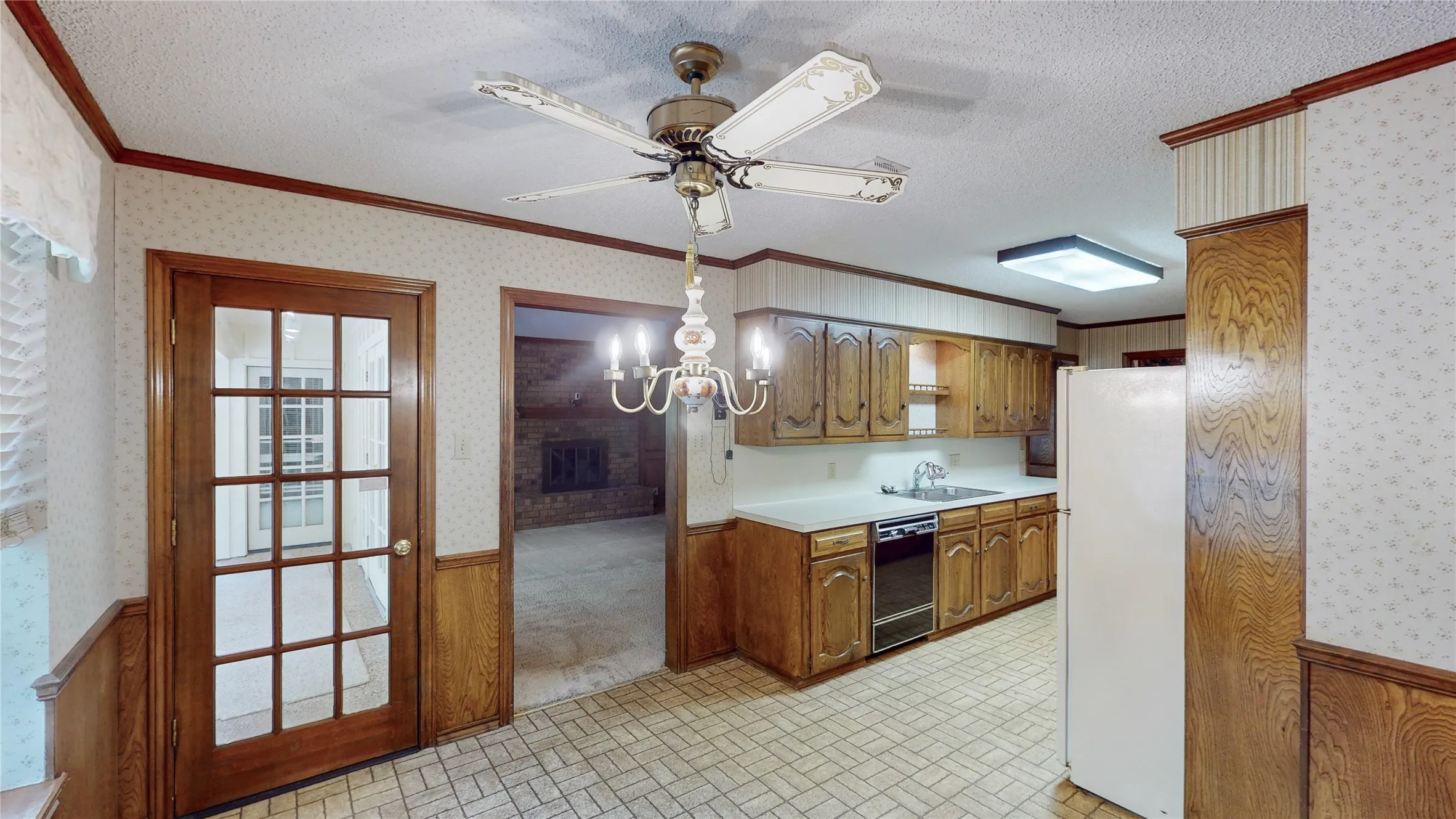 Single Family Residence For Sale in Smith County , 4915 Pine Knoll Street, Tyler, Texas 75703, 3 Bedroom, 3 Bathroom, 2 Garage spaces, 2,162 Sqft, built in 1982, mls#21380704, Real Estate Agent in Tyler, Homes For Sale in Smith county, Homes For Sale in Tyler, Realtor in Tyler Texas, Real Estate Brokerage Independent Realty Texas, Luminita Cordes Realtor