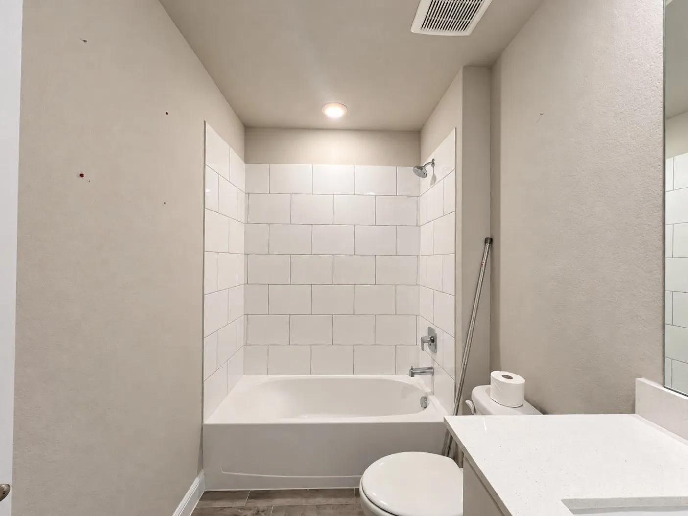 Single Family Residence For Rent in Hood County , 606 Capstone Circle, Granbury, Texas 76048, 3 Bedroom, 2 Bathroom, 2 Garage spaces, 1,527 Sqft, built in 2024, mls#21382099, Real Estate Agent in Granbury, Homes For Rent in Hood county, Homes For Rent in Granbury, Realtor in Granbury Texas, Real Estate Brokerage Independent Realty Texas, Luminita Cordes Realtor
