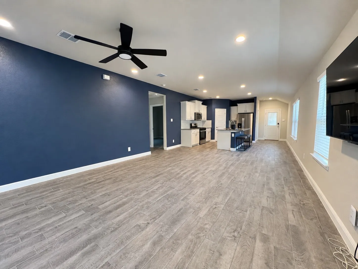 Single Family Residence For Rent in Hood County , 606 Capstone Circle, Granbury, Texas 76048, 3 Bedroom, 2 Bathroom, 2 Garage spaces, 1,527 Sqft, built in 2024, mls#21382099, Real Estate Agent in Granbury, Homes For Rent in Hood county, Homes For Rent in Granbury, Realtor in Granbury Texas, Real Estate Brokerage Independent Realty Texas, Luminita Cordes Realtor