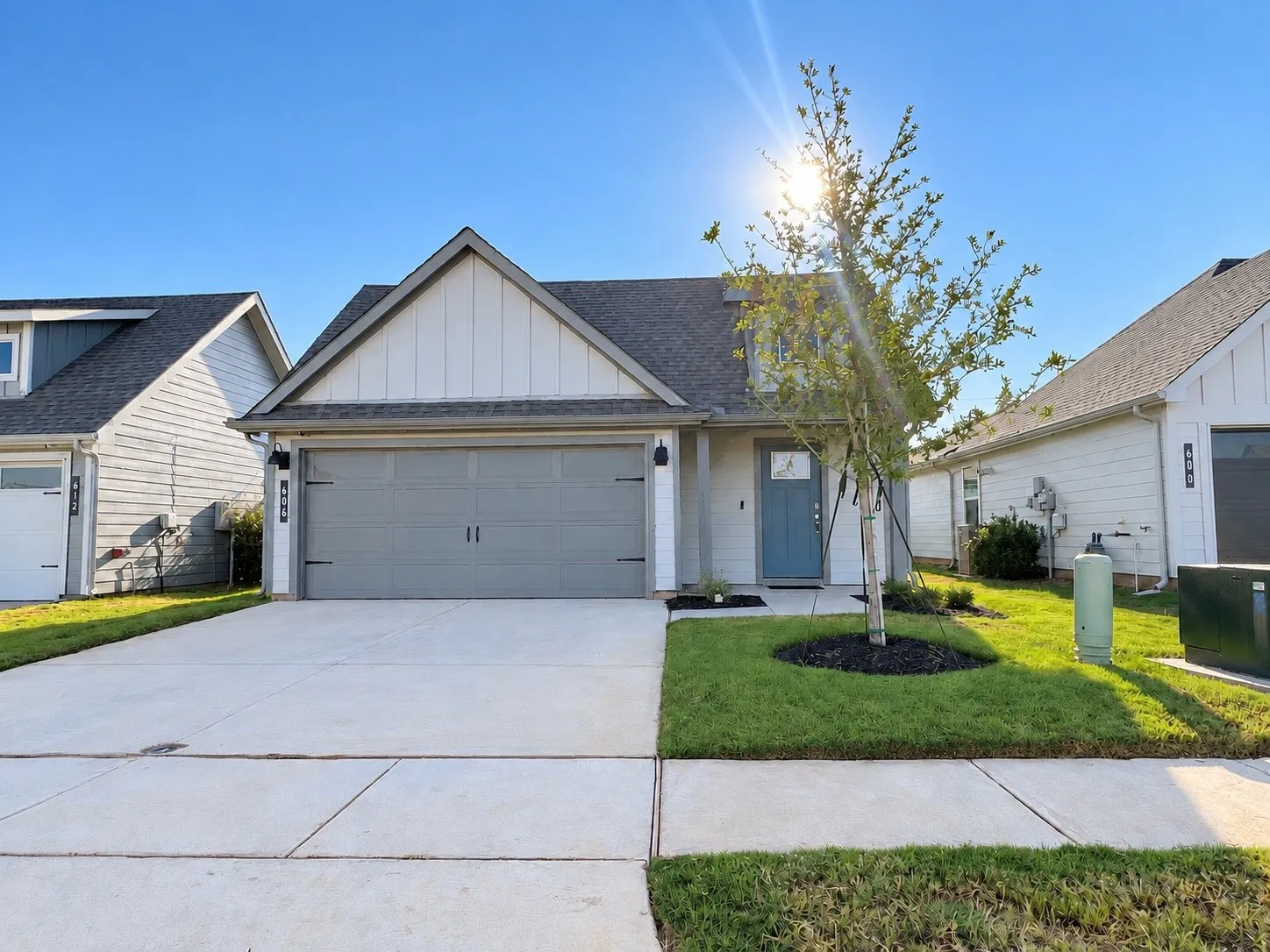 Single Family Residence For Rent in Hood County , 606 Capstone Circle, Granbury, Texas 76048, 3 Bedroom, 2 Bathroom, 2 Garage spaces, 1,527 Sqft, built in 2024, mls#21382099, Real Estate Agent in Granbury, Homes For Rent in Hood county, Homes For Rent in Granbury, Realtor in Granbury Texas, Real Estate Brokerage Independent Realty Texas, Luminita Cordes Realtor