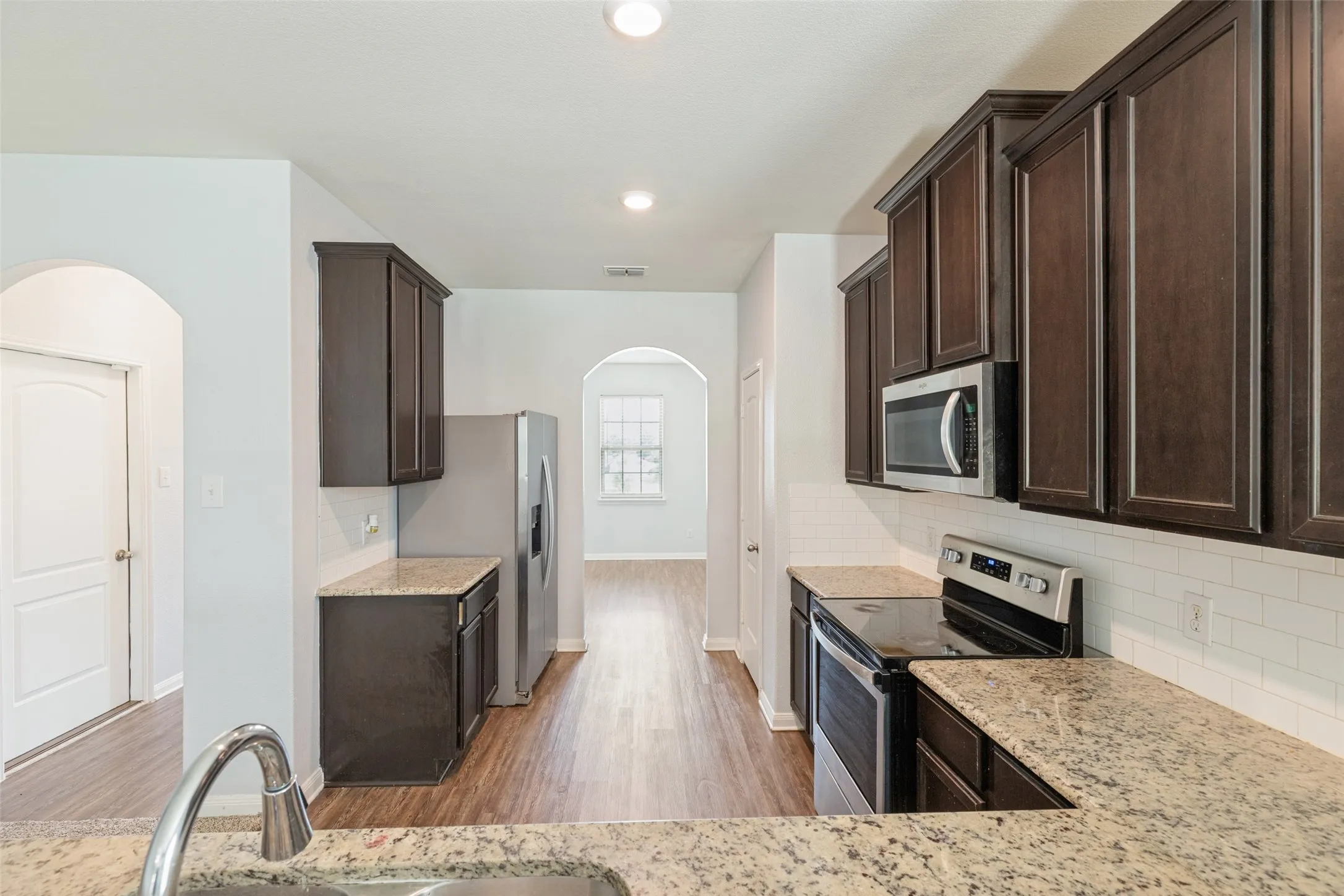 Single Family Residence For Sale in Collin County , 300 Ryan Street, Anna, Texas 75409, 3 Bedroom, 2 Bathroom, 2 Garage spaces, 1,619 Sqft, built in 2019, mls#21382092, Real Estate Agent in Anna, Homes For Sale in Collin county, Homes For Sale in Anna, Realtor in Anna Texas, Real Estate Brokerage Independent Realty Texas, Luminita Cordes Realtor